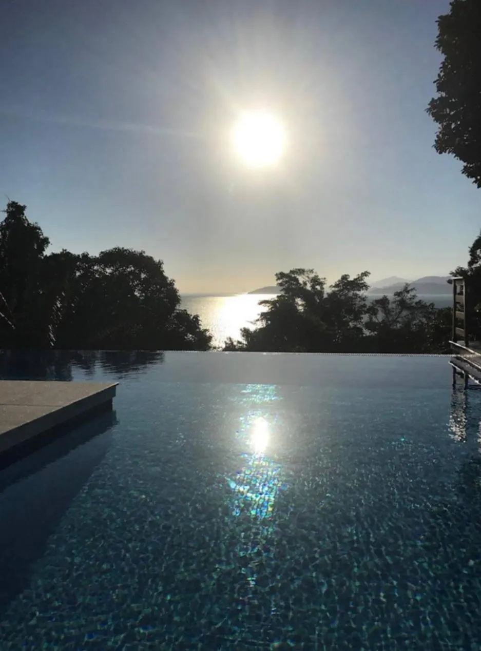 BELÍSSIMA CASA ILHABELA