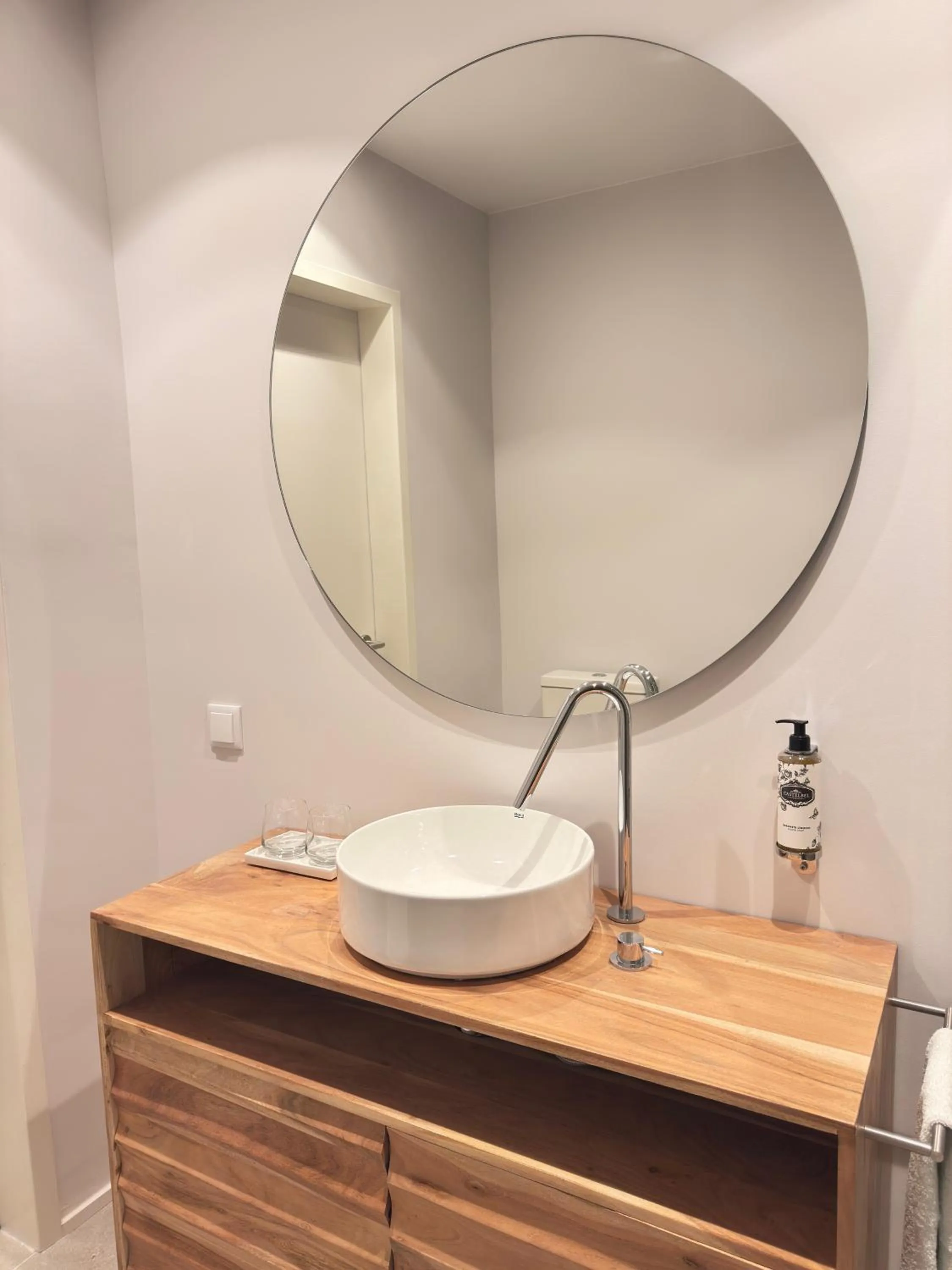 Bathroom in Apartamentos Rossio Mar