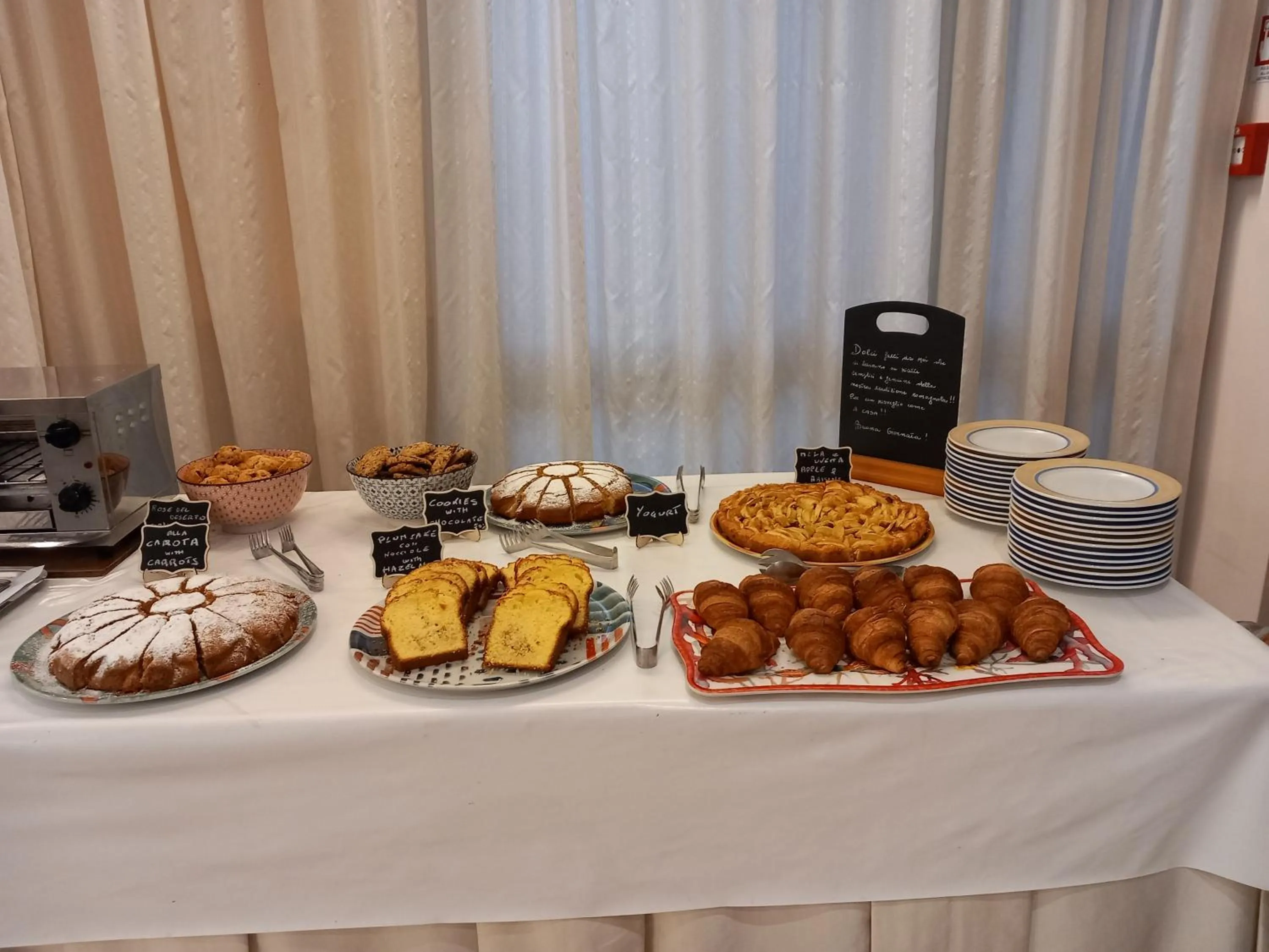 Breakfast in ACasaMia WelcHome Hotel