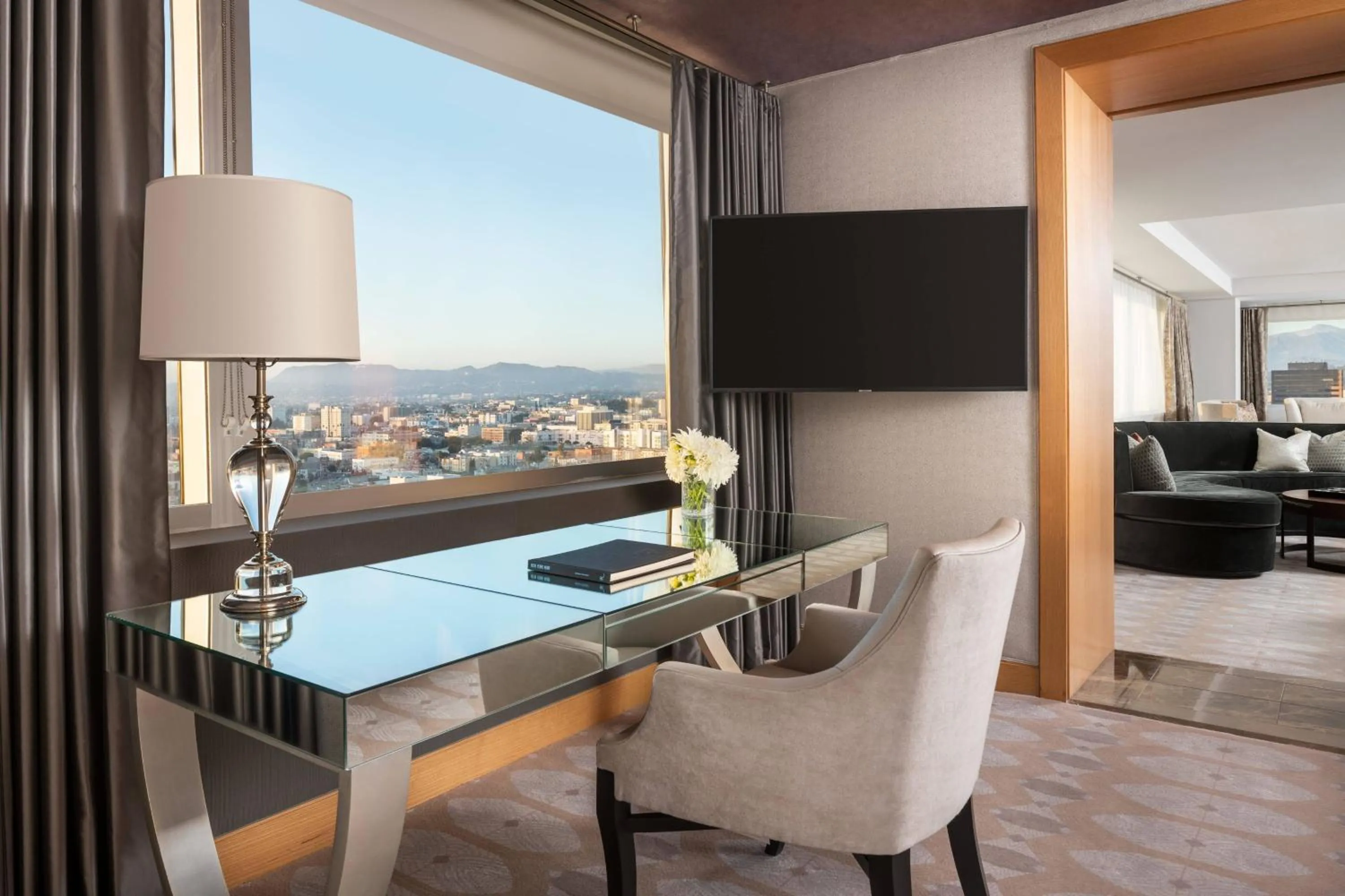 Bedroom in The Ritz-Carlton, Los Angeles L.A. Live