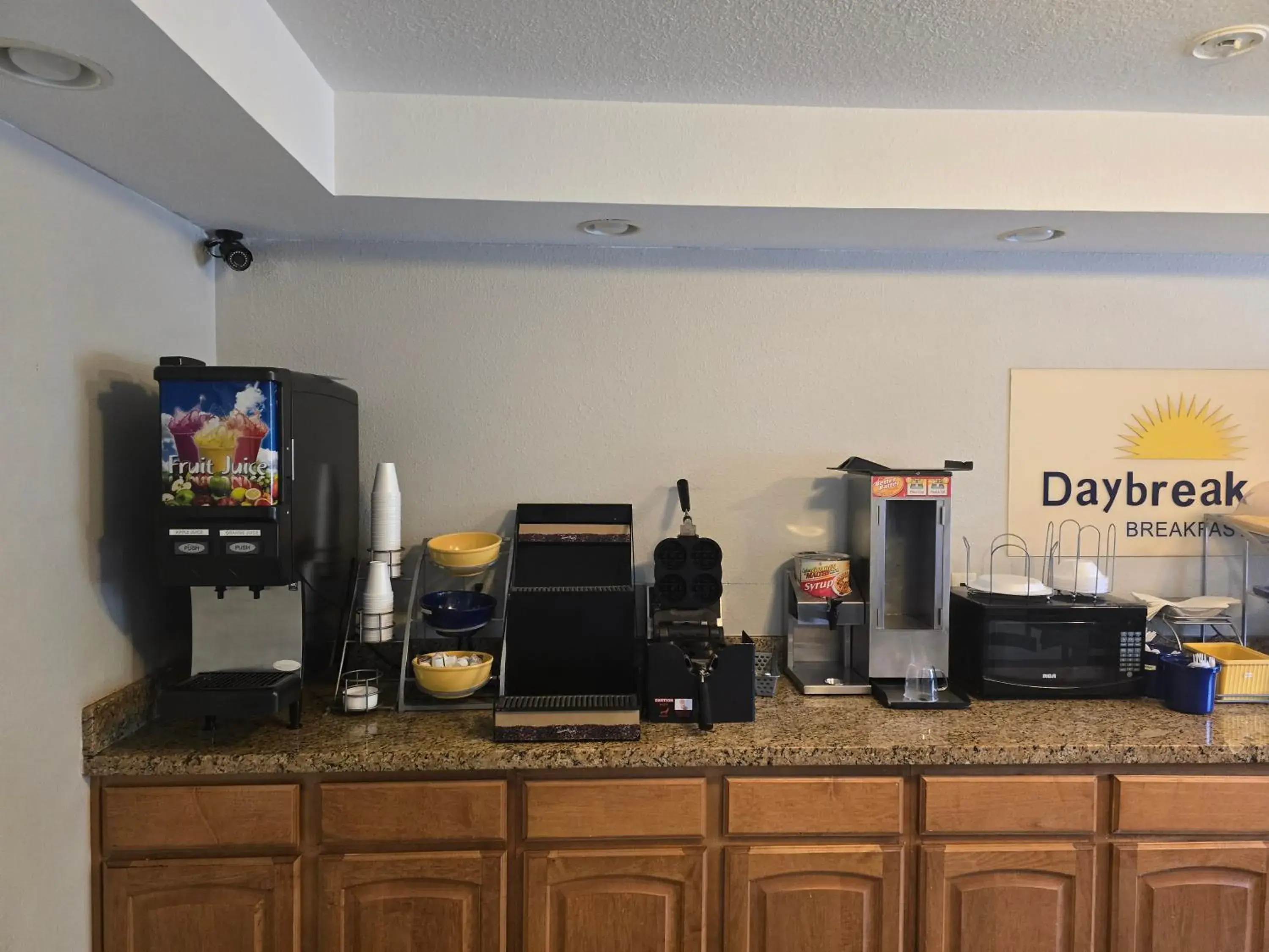 Breakfast in Antelope Inn & Suites Breakfast in Antelope Inn & Suites