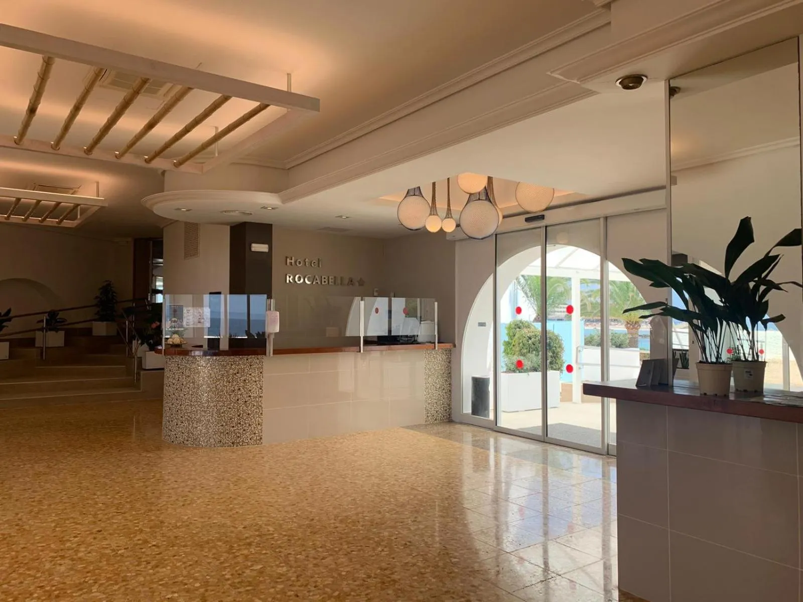 Lobby or reception in Hotel Roca Bella