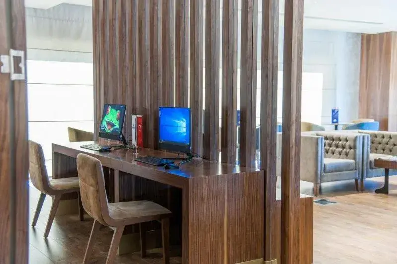 Lobby or reception in Bayır Diamond Hotel & Convention Center Konya Lobby or reception in Bayır Diamond Hotel & Convention Center Konya