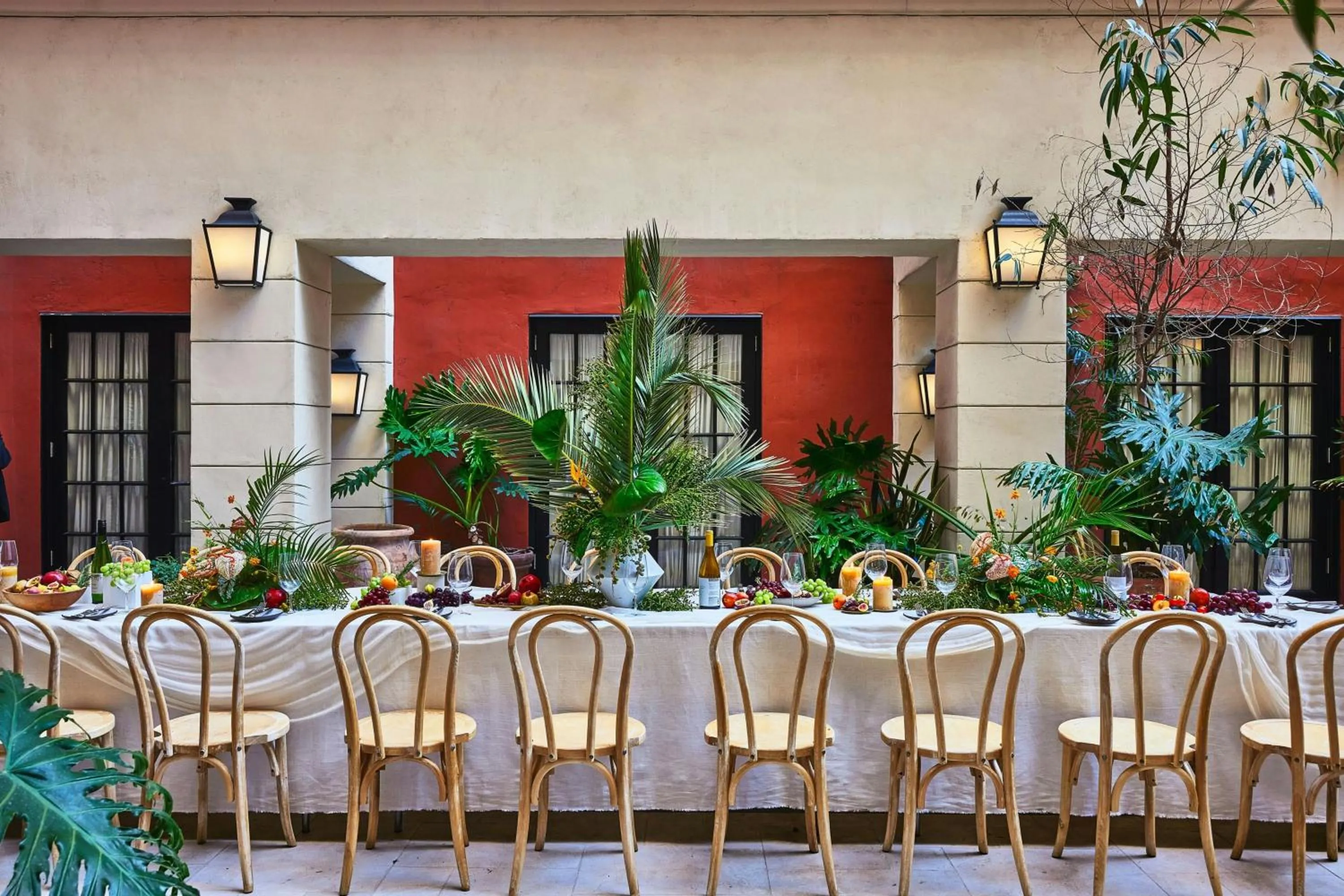 Restaurant/places to eat in Hotel Per La, Autograph Collection
