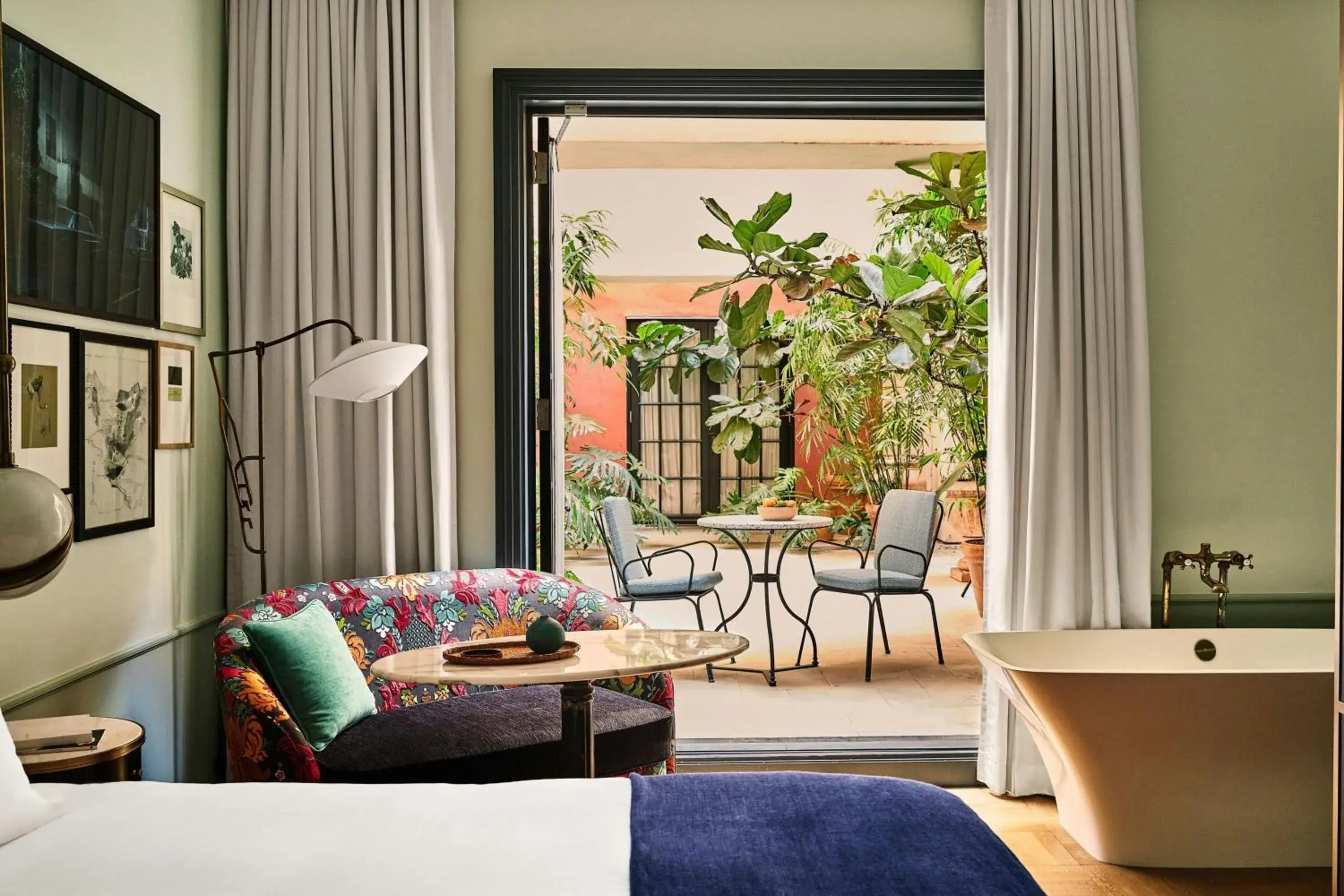 Photo of the whole room, Bed in Hotel Per La, Autograph Collection Photo of the whole room, Bed in Hotel Per La, Autograph Collection