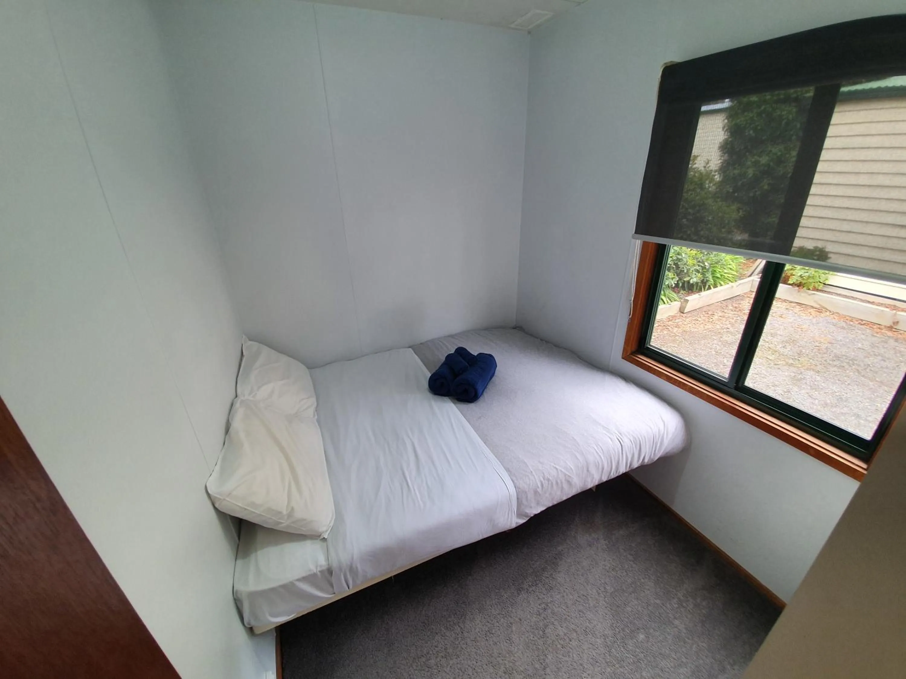 Bed in G'Day Parks Ararat