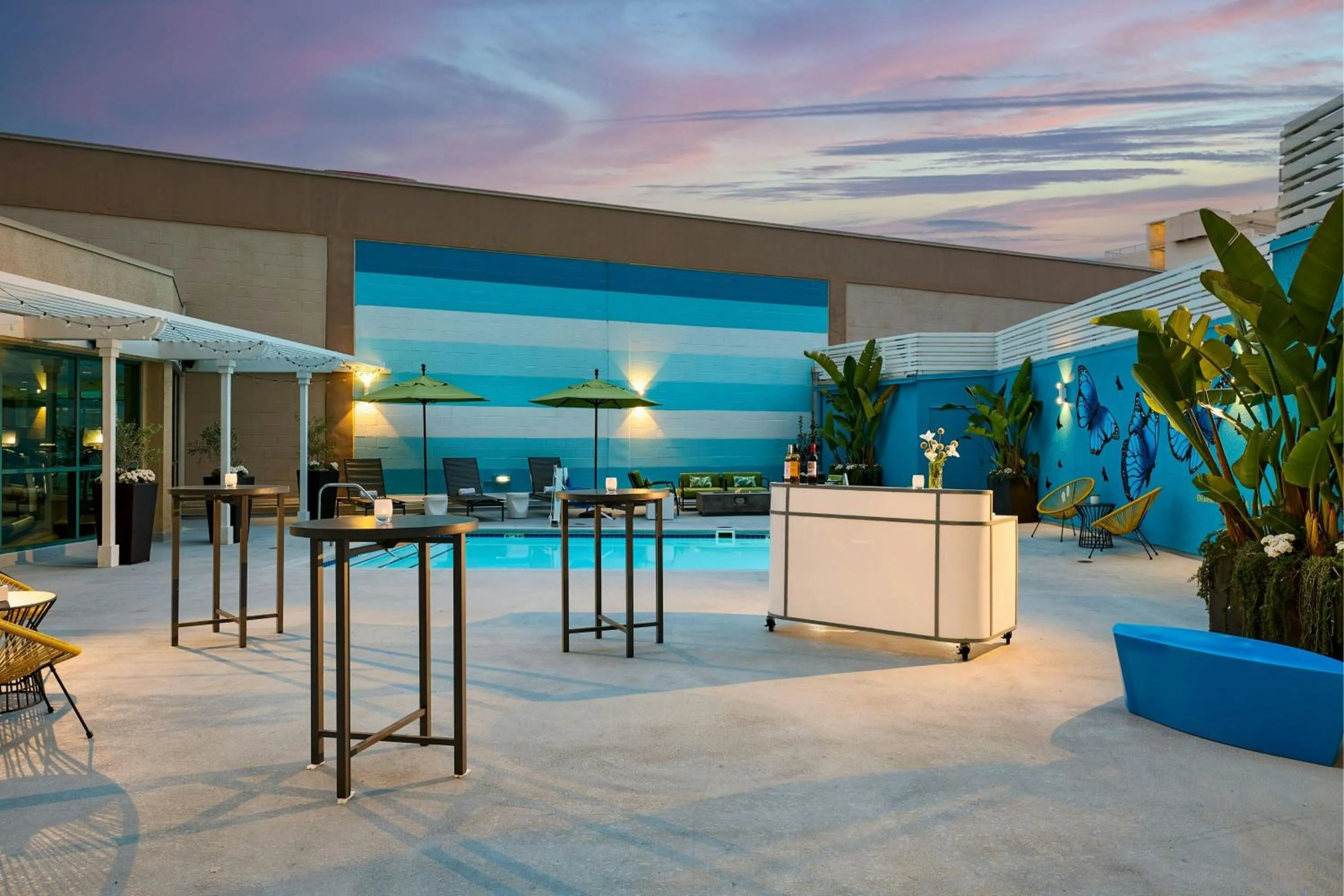 Lobby or reception in Renaissance Los Angeles Airport Hotel