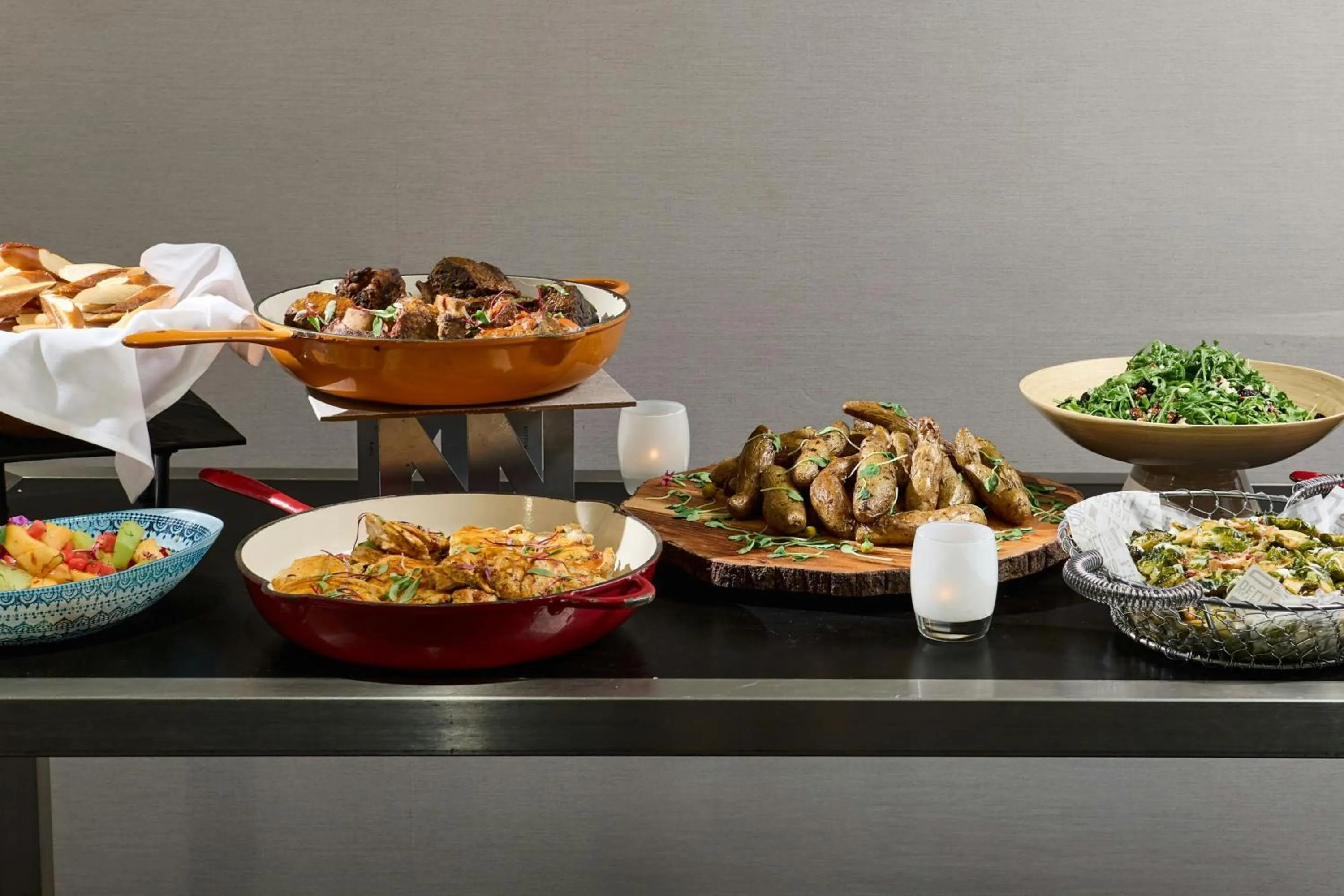 Meeting/conference room in Renaissance Los Angeles Airport Hotel