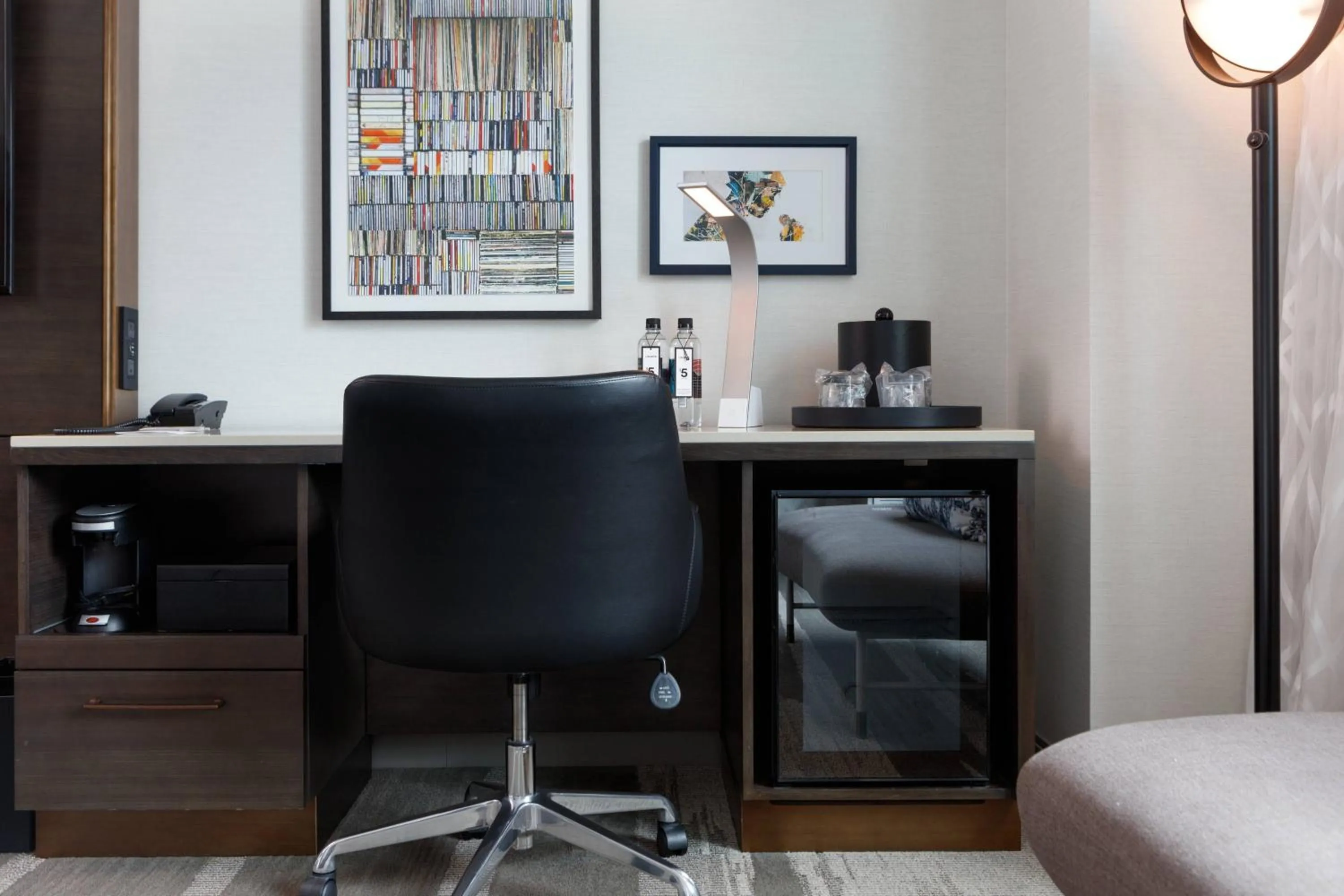 Photo of the whole room in Renaissance Los Angeles Airport Hotel