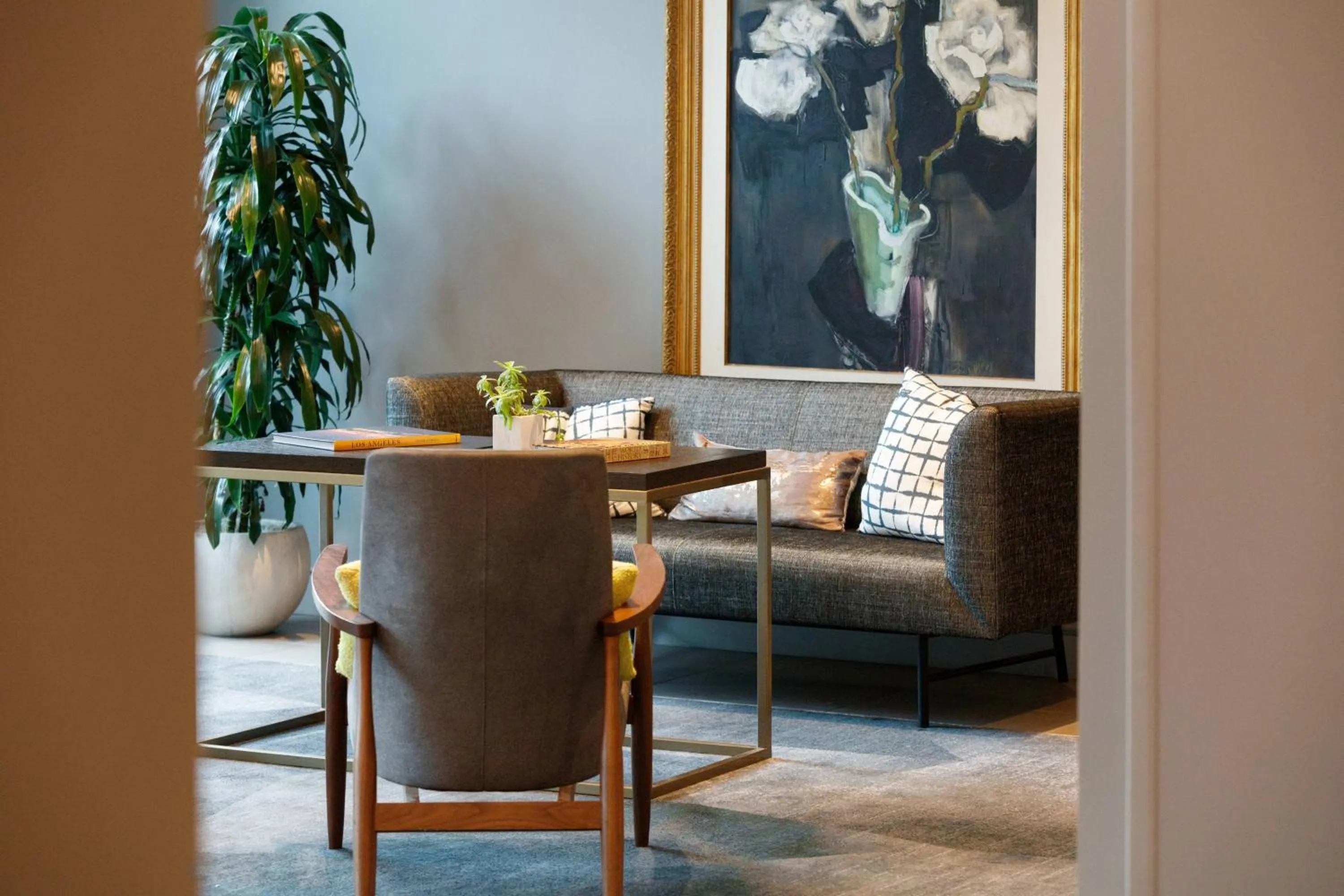 Lobby or reception in Renaissance Los Angeles Airport Hotel