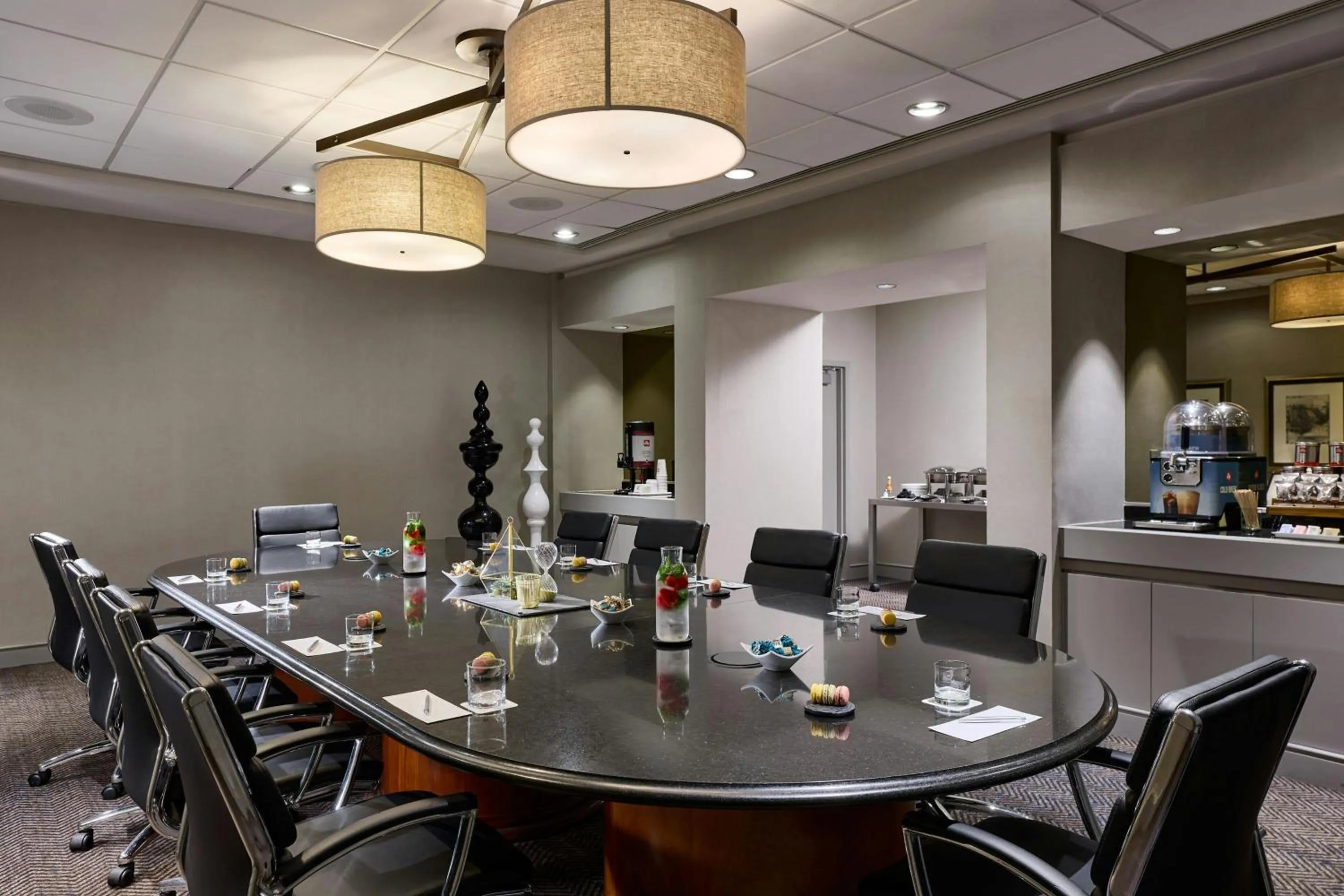 Meeting/conference room in Renaissance Los Angeles Airport Hotel
