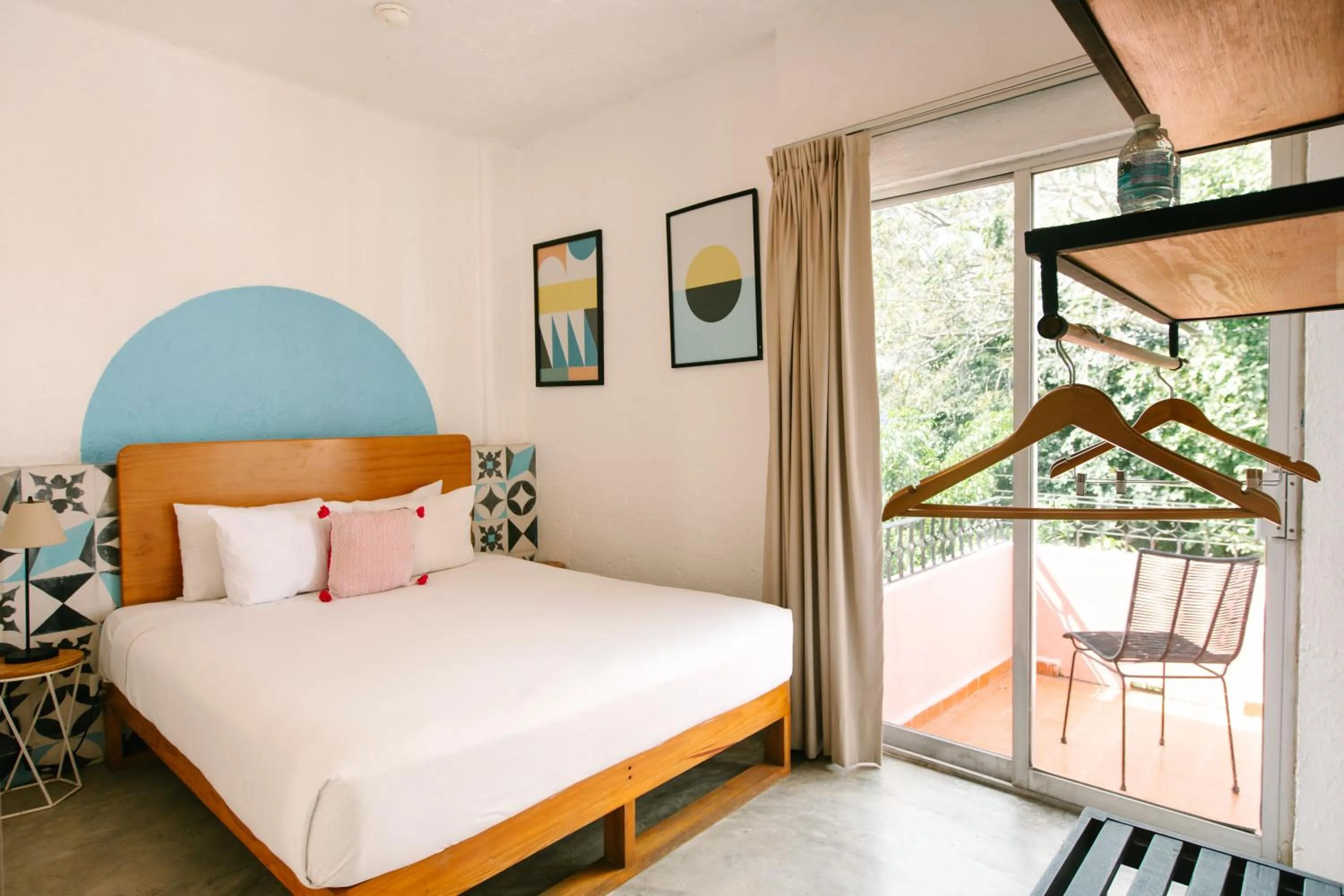 Photo of the whole room in Nílu Cancun Downtown by Selina