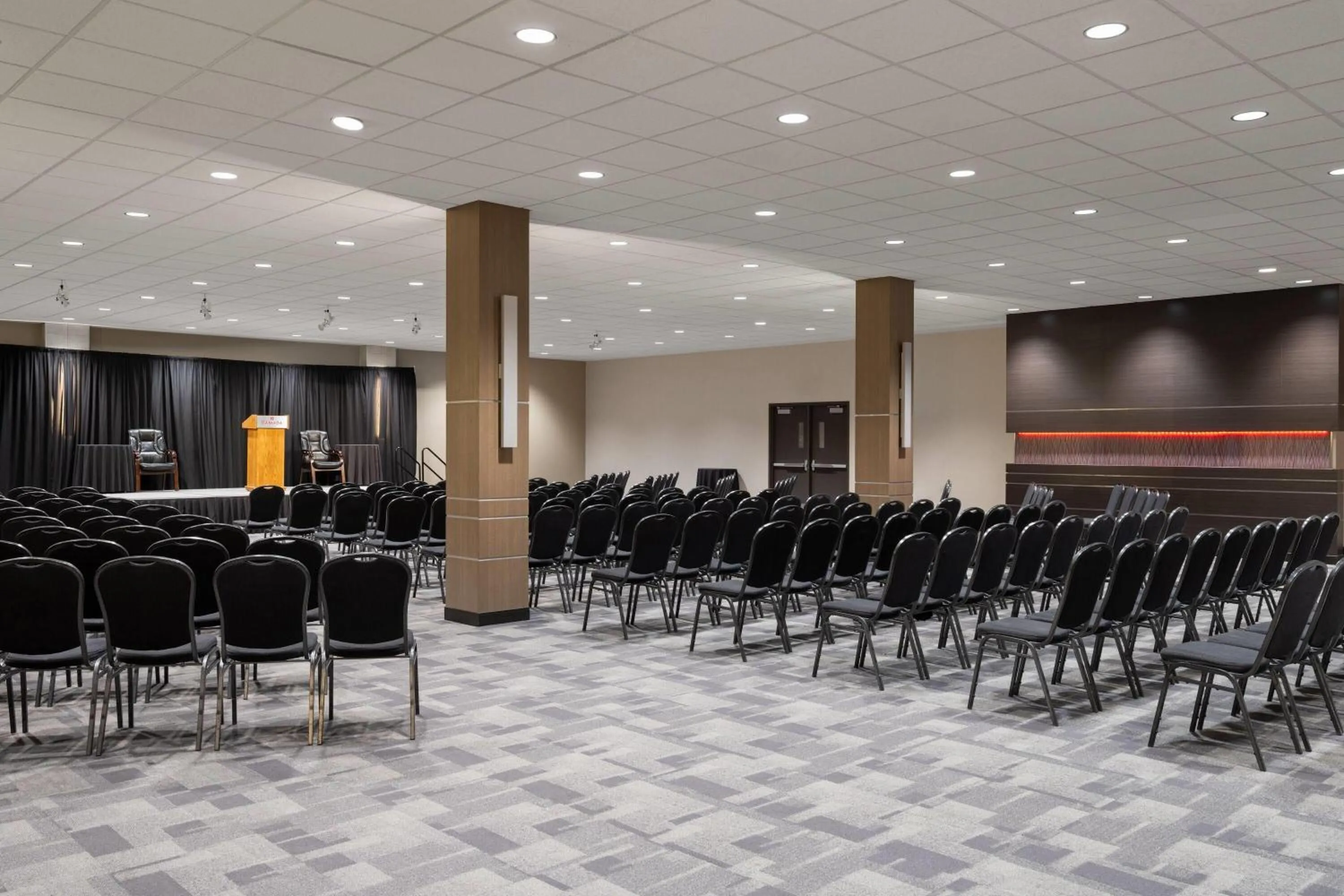 Banquet/Function facilities in Ramada by Wyndham Saskatoon