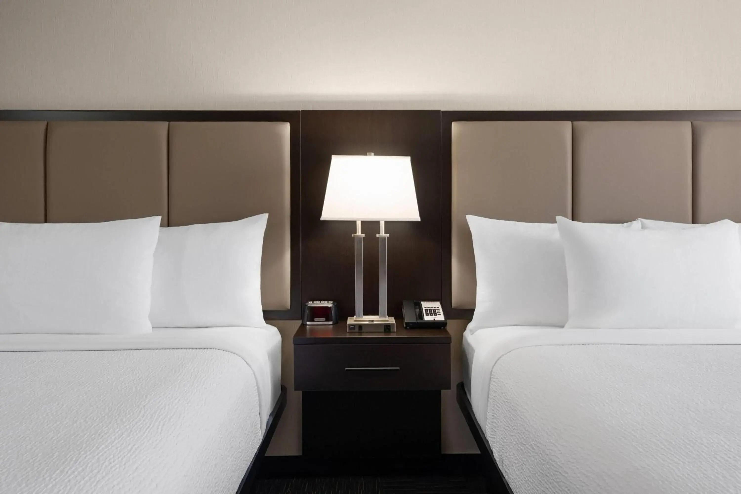 Photo of the whole room, Bed in Ramada by Wyndham Saskatoon Photo of the whole room, Bed in Ramada by Wyndham Saskatoon