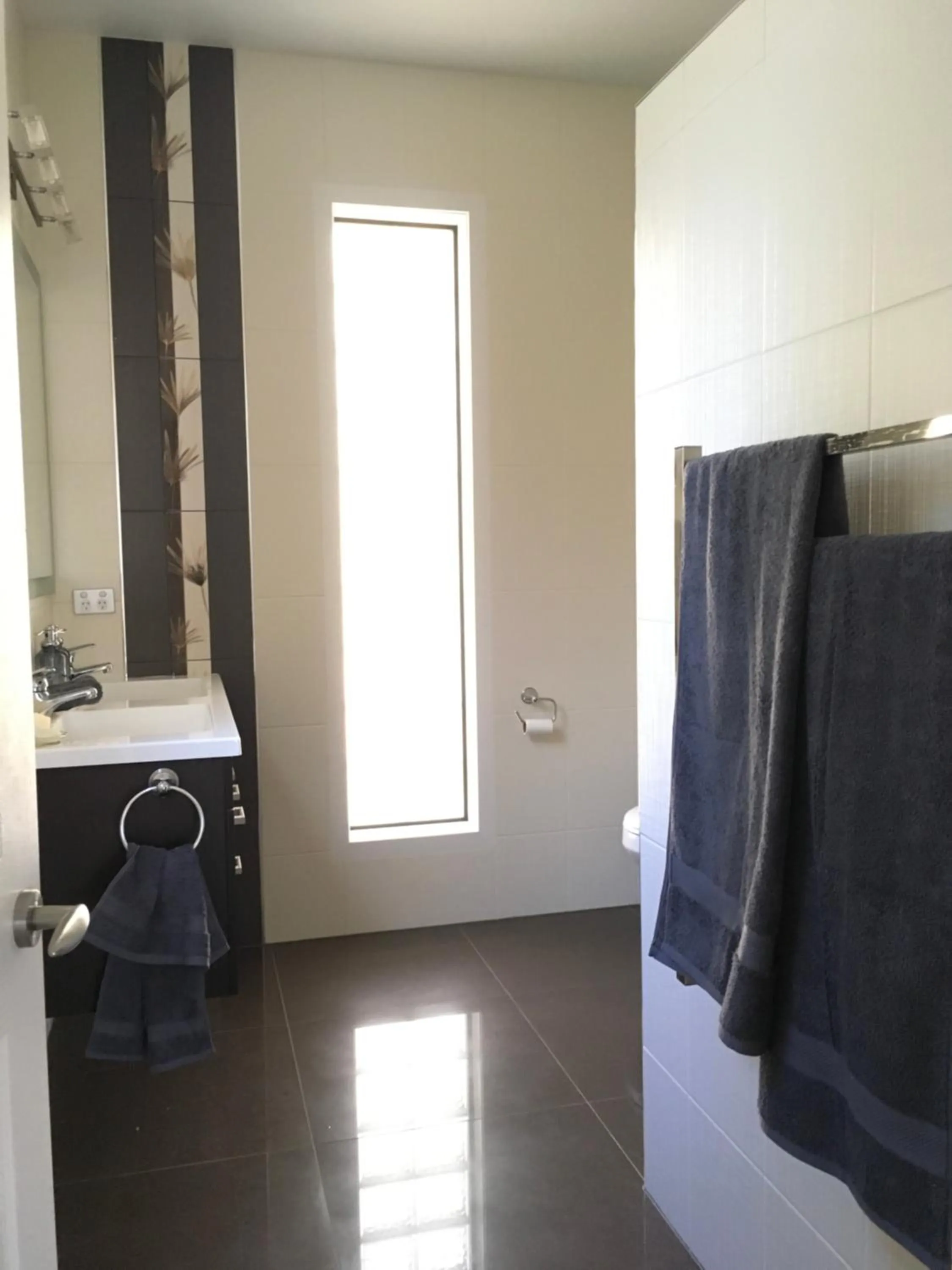 Bathroom in Lye Bow Lake Suite