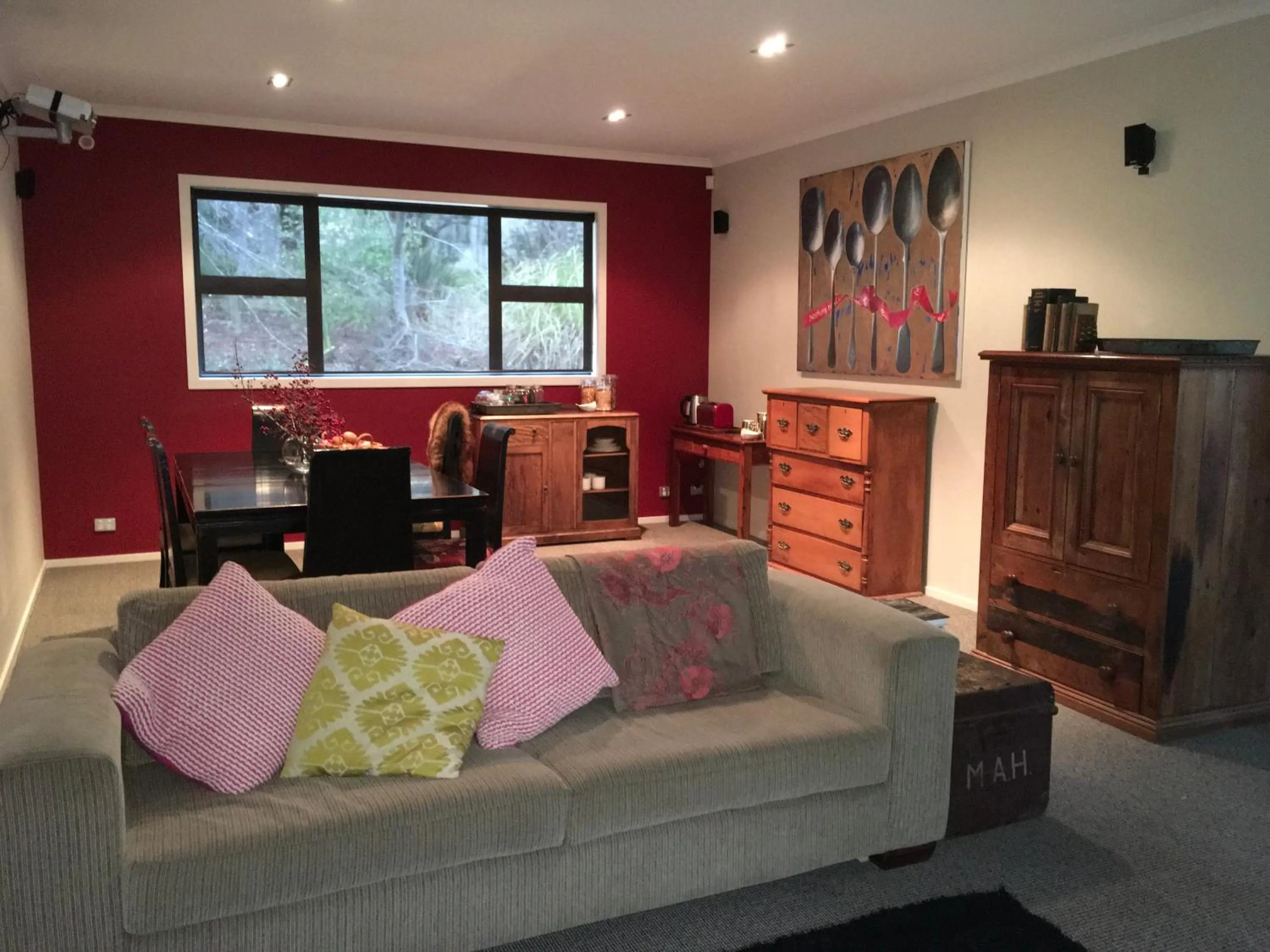 Living room in Lye Bow Lake Suite