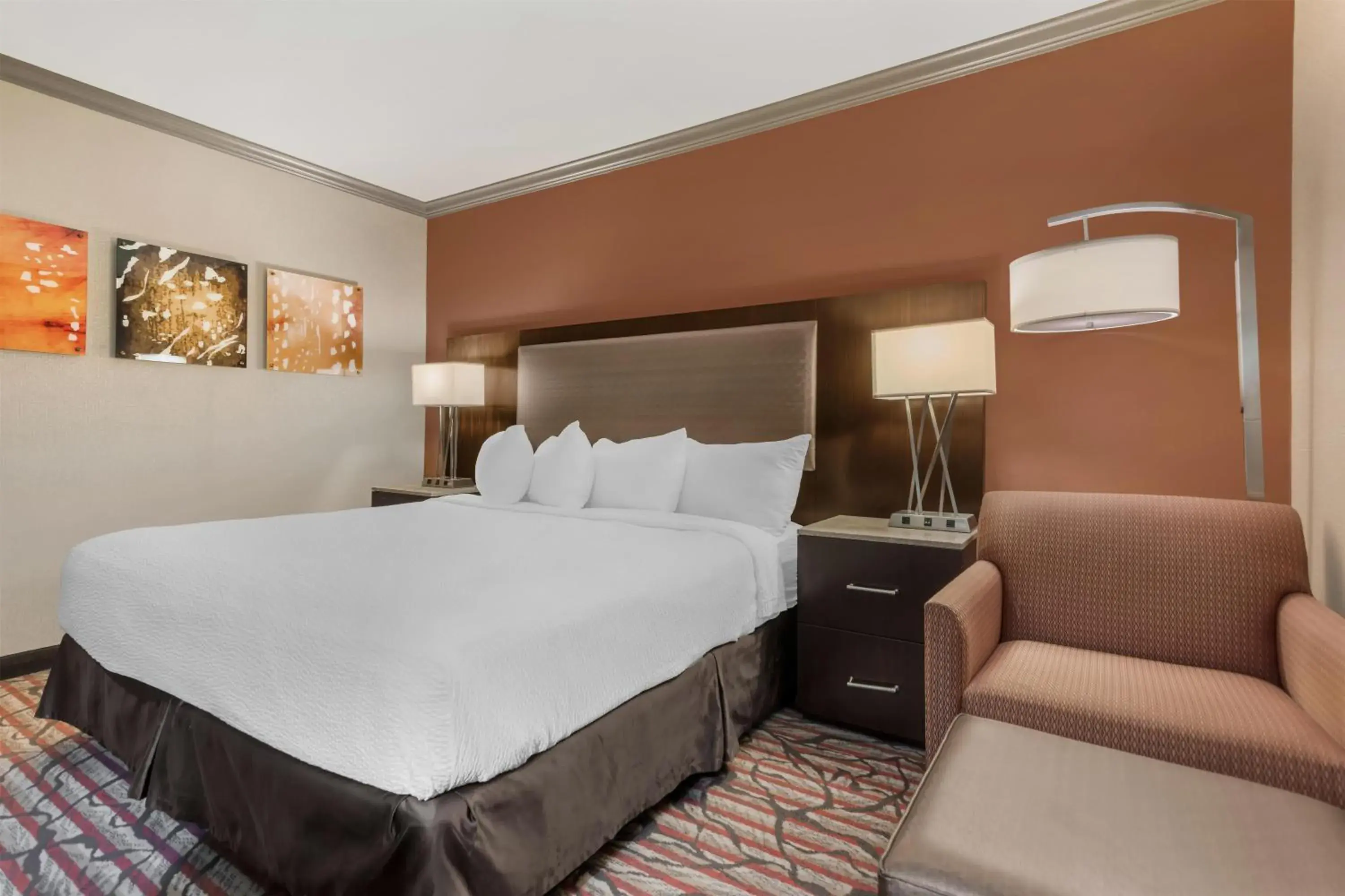 Bedroom, Bed in Best Western Plus Brookside Inn Bedroom, Bed in Best Western Plus Brookside Inn