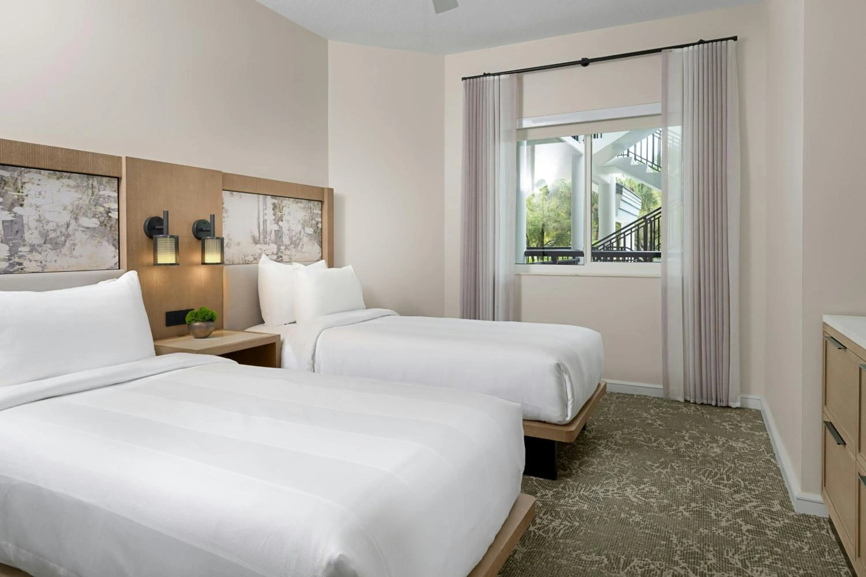 Bedroom, Bed in Marriott's Imperial Palms Villas