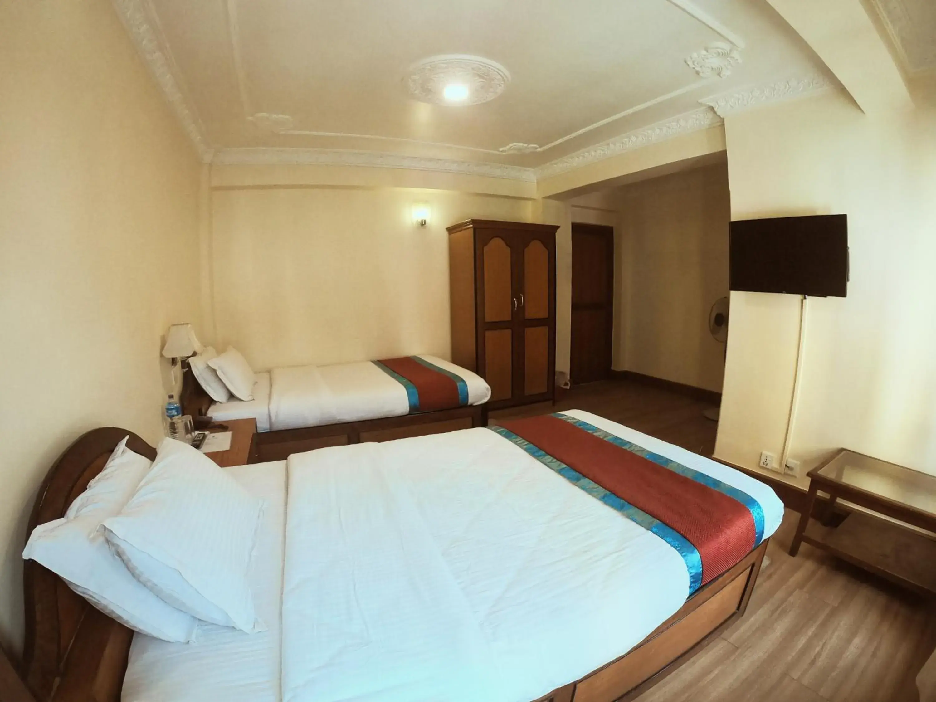 Budget Double Room in Hotel Bodhiz Budget Double Room in Hotel Bodhiz
