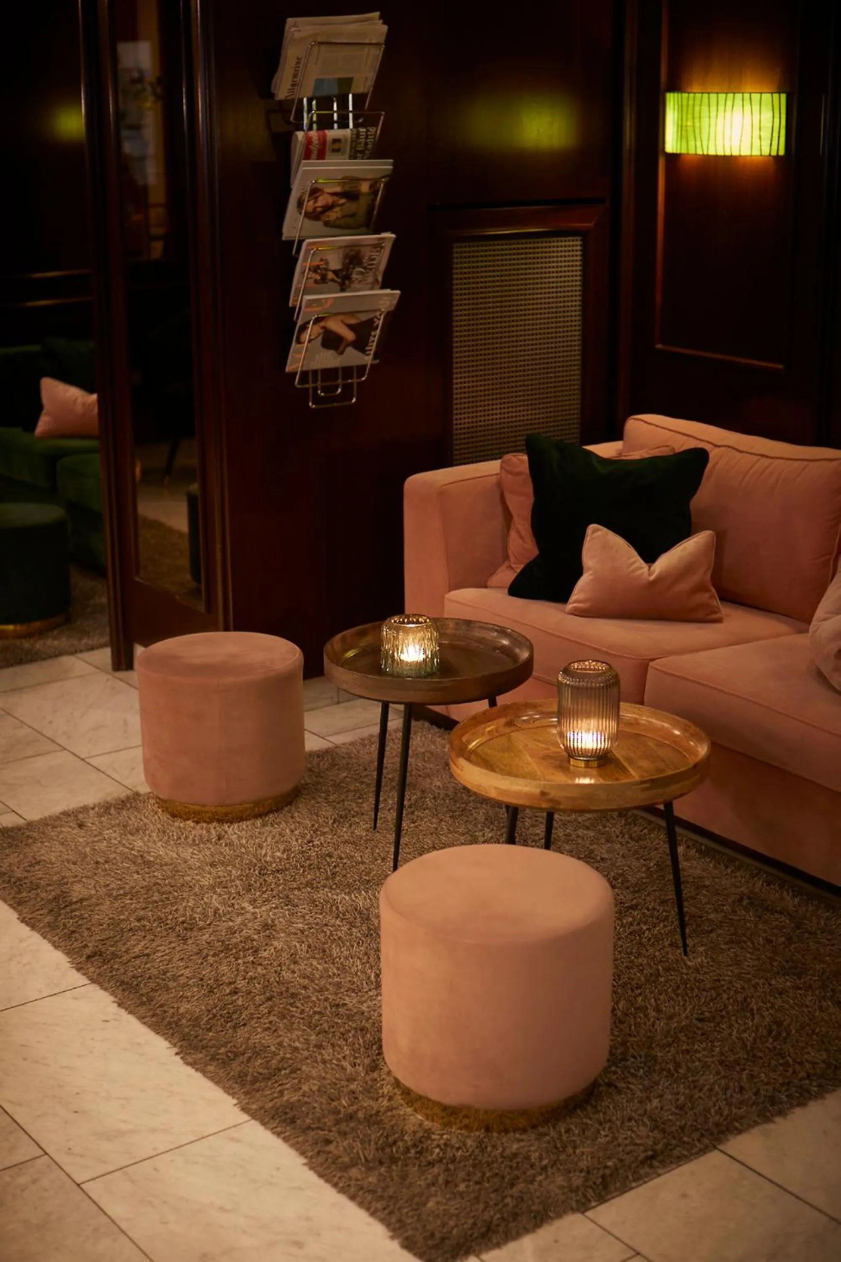 Lobby or reception in Hotel Metropol by Maier Privathotels