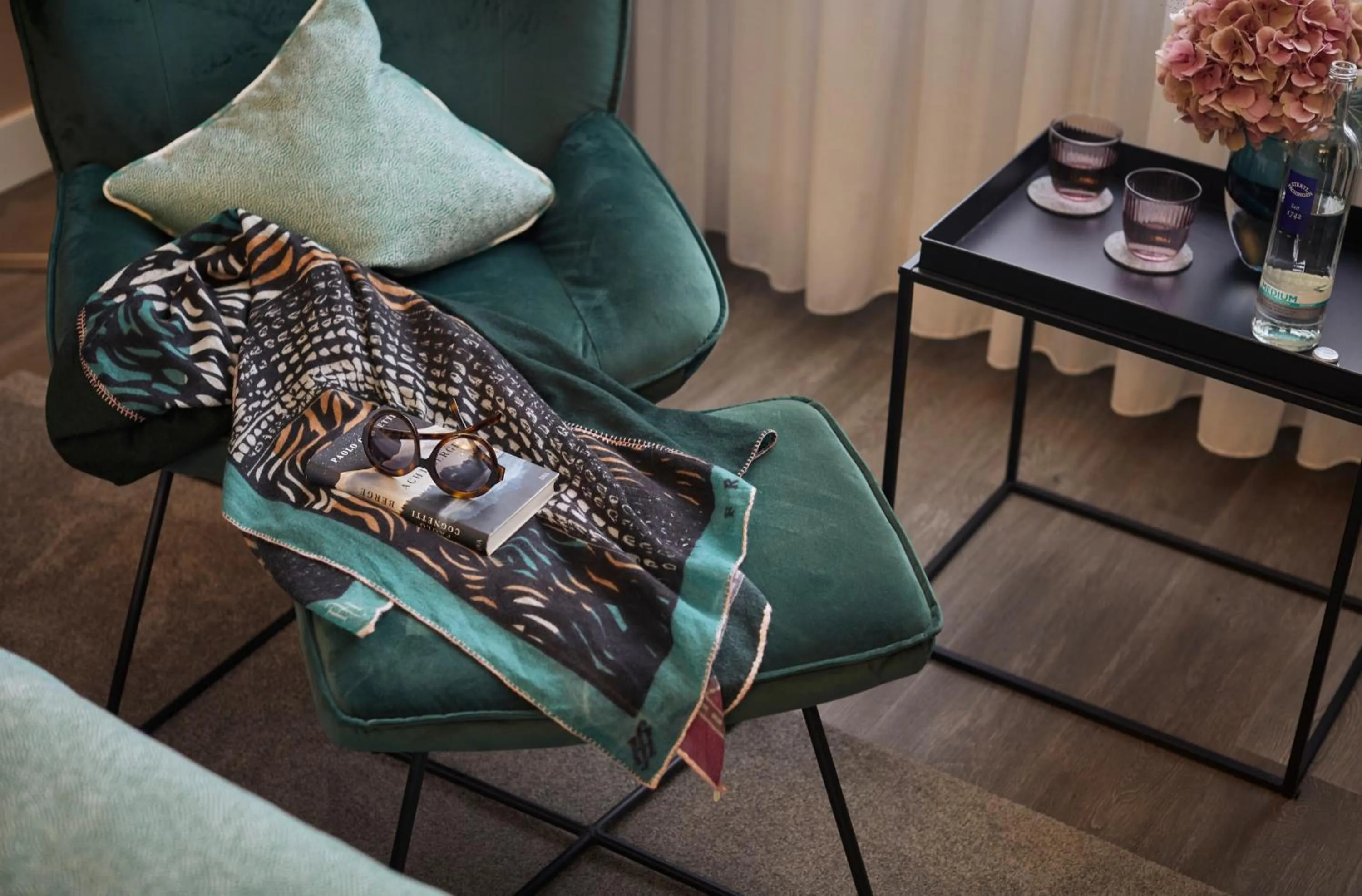 Seating area in Hotel Metropol by Maier Privathotels