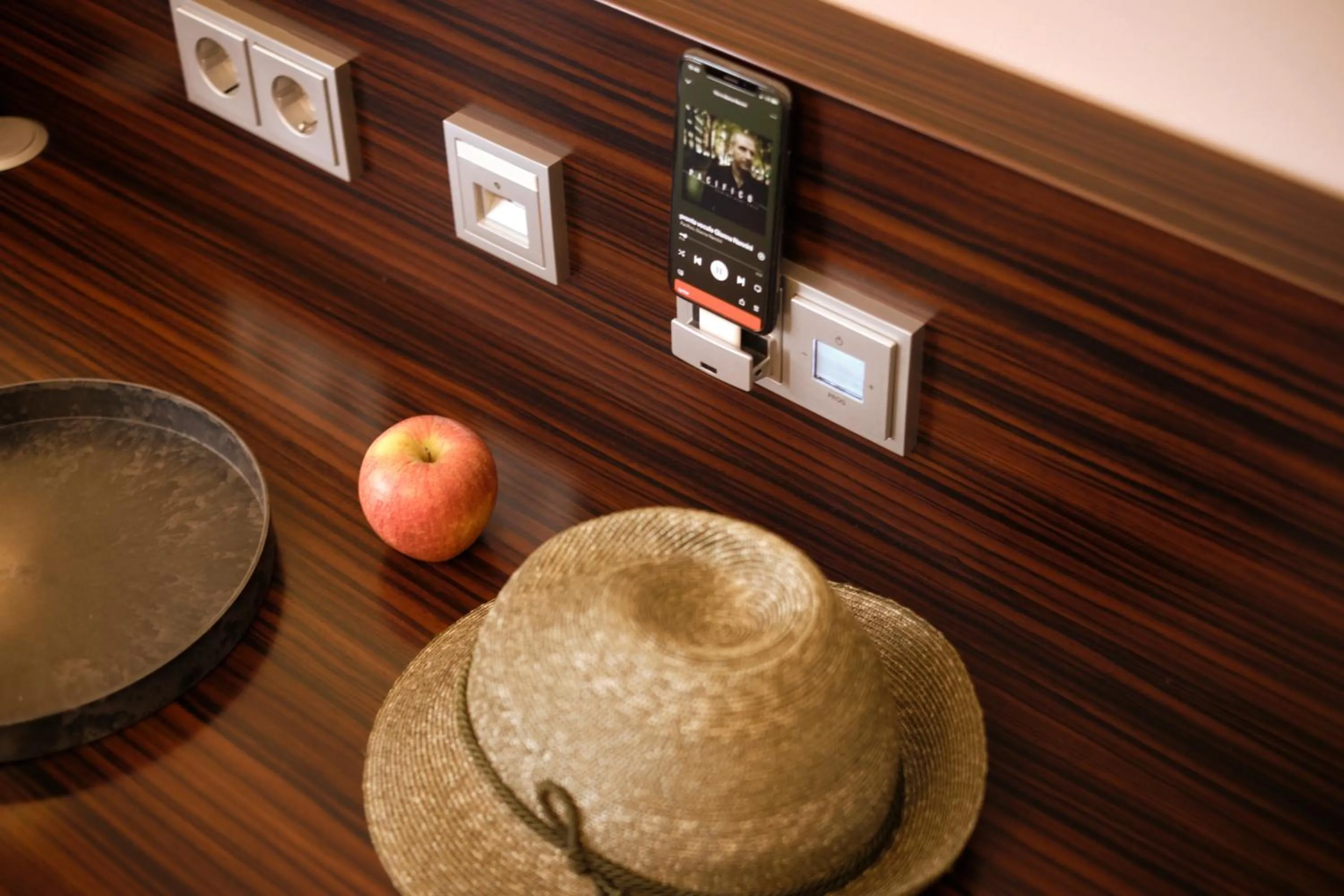 Photo of the whole room in Hotel Metropol by Maier Privathotels