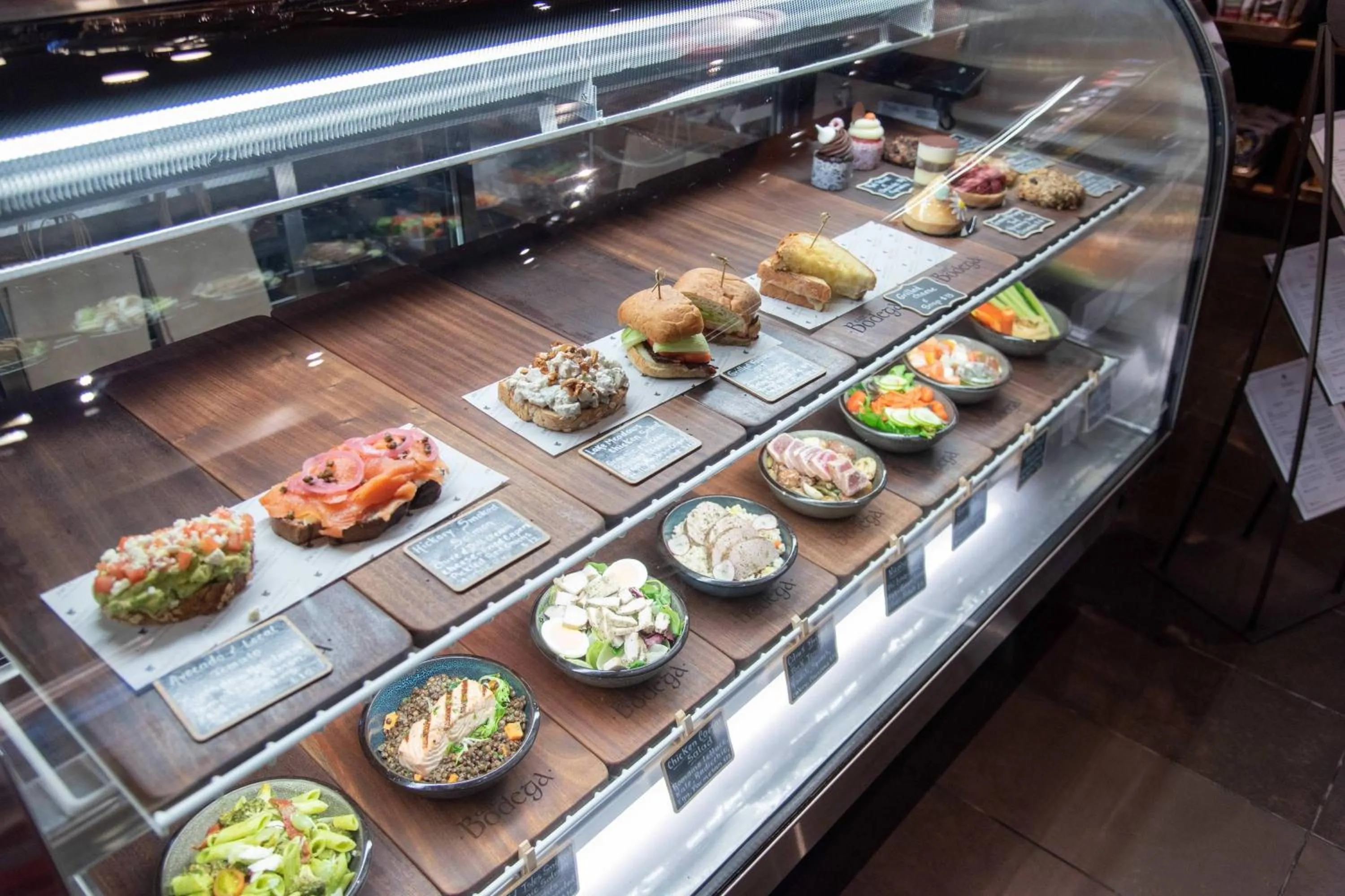 Restaurant/places to eat in JW Marriott Orlando Grande Lakes