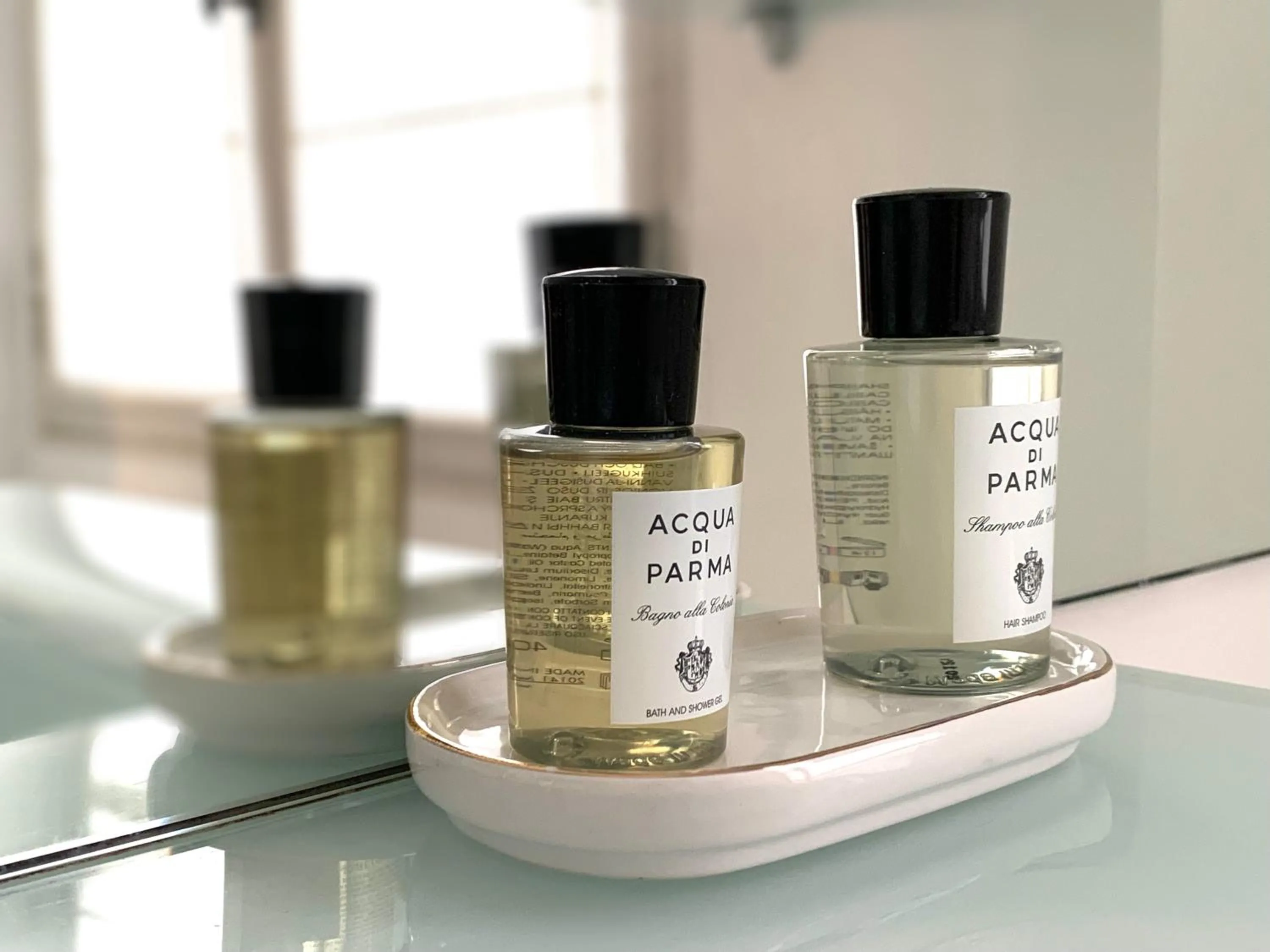 Bathroom in Hôtel Particulier Le 28 - Spa & Art Luxury Design by Alain Ducasse