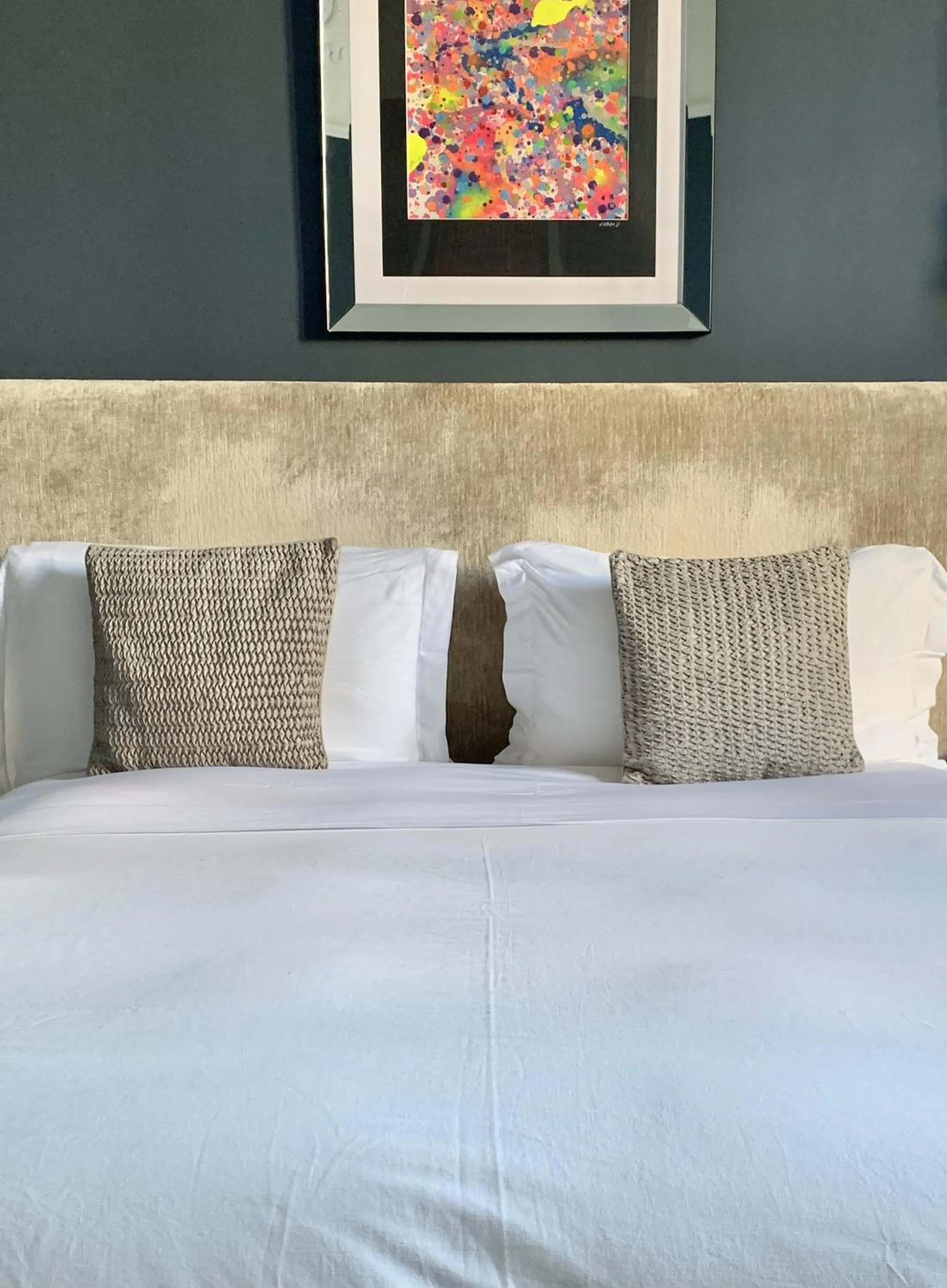 Bedroom, Bed in Hôtel Particulier Le 28 - Spa & Art Luxury Design by Alain Ducasse