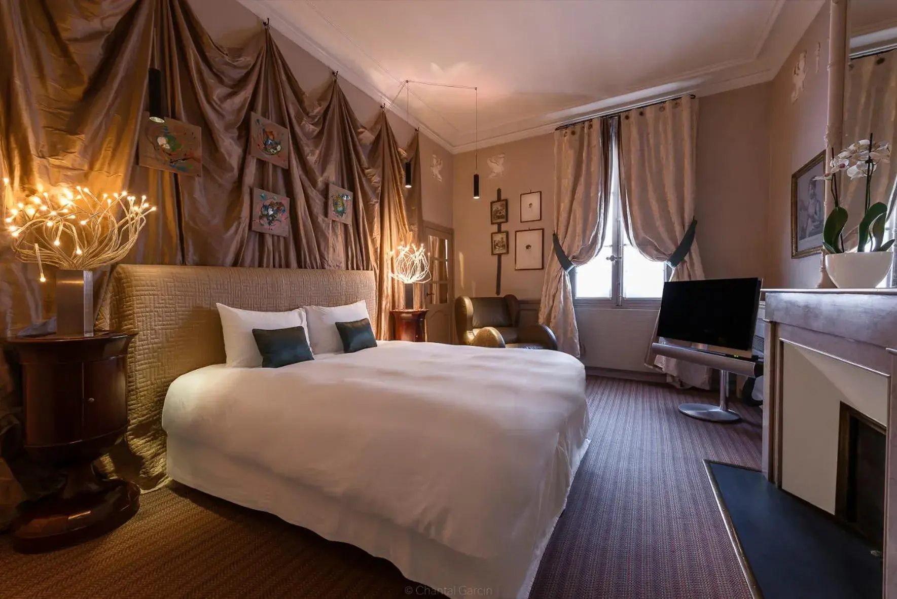 Passione Junior Suite in Hôtel Particulier Le 28 - Spa & Art Luxury Design by Alain Ducasse Passione Junior Suite in Hôtel Particulier Le 28 - Spa & Art Luxury Design by Alain Ducasse