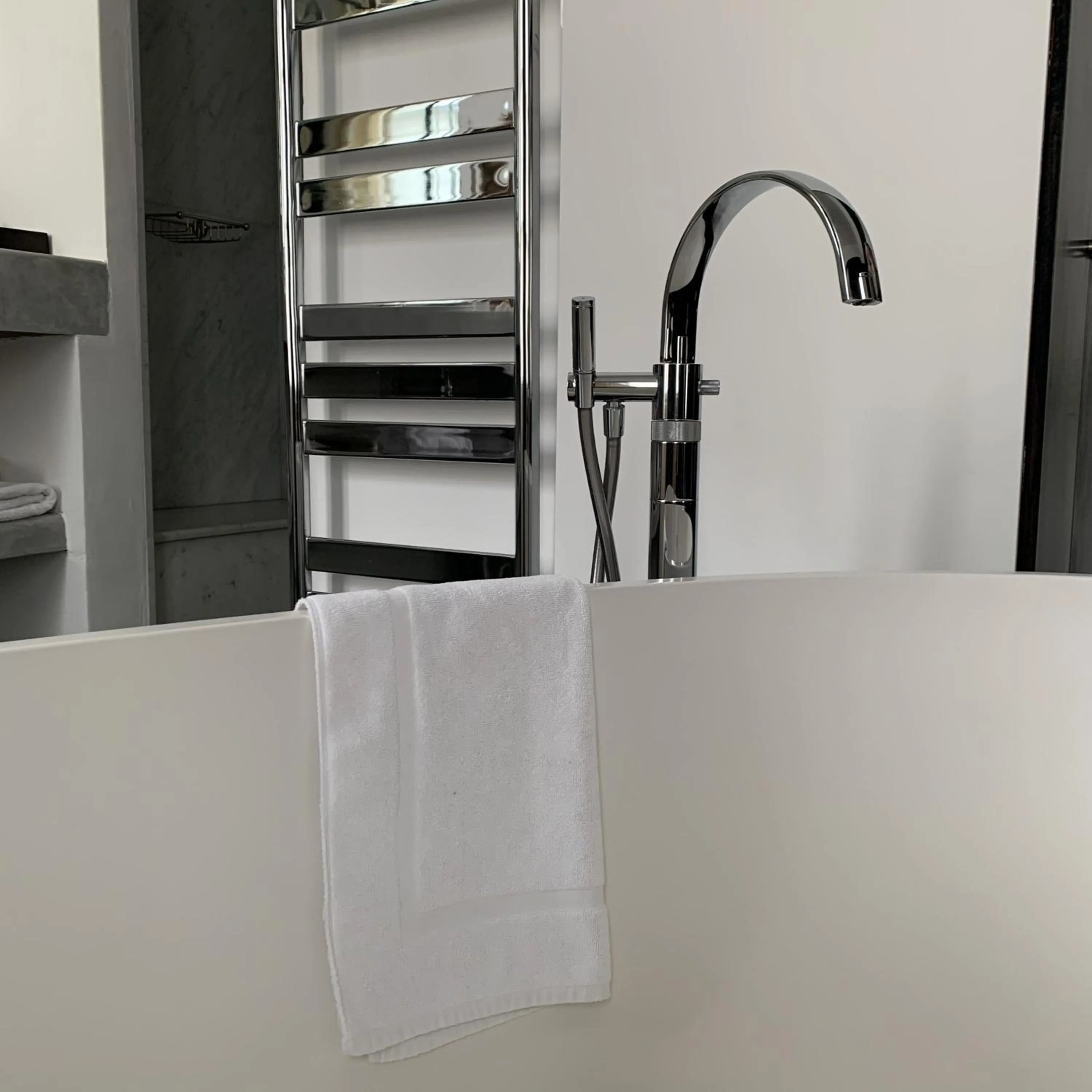 Bathroom in Hôtel Particulier Le 28 - Spa & Art Luxury Design by Alain Ducasse