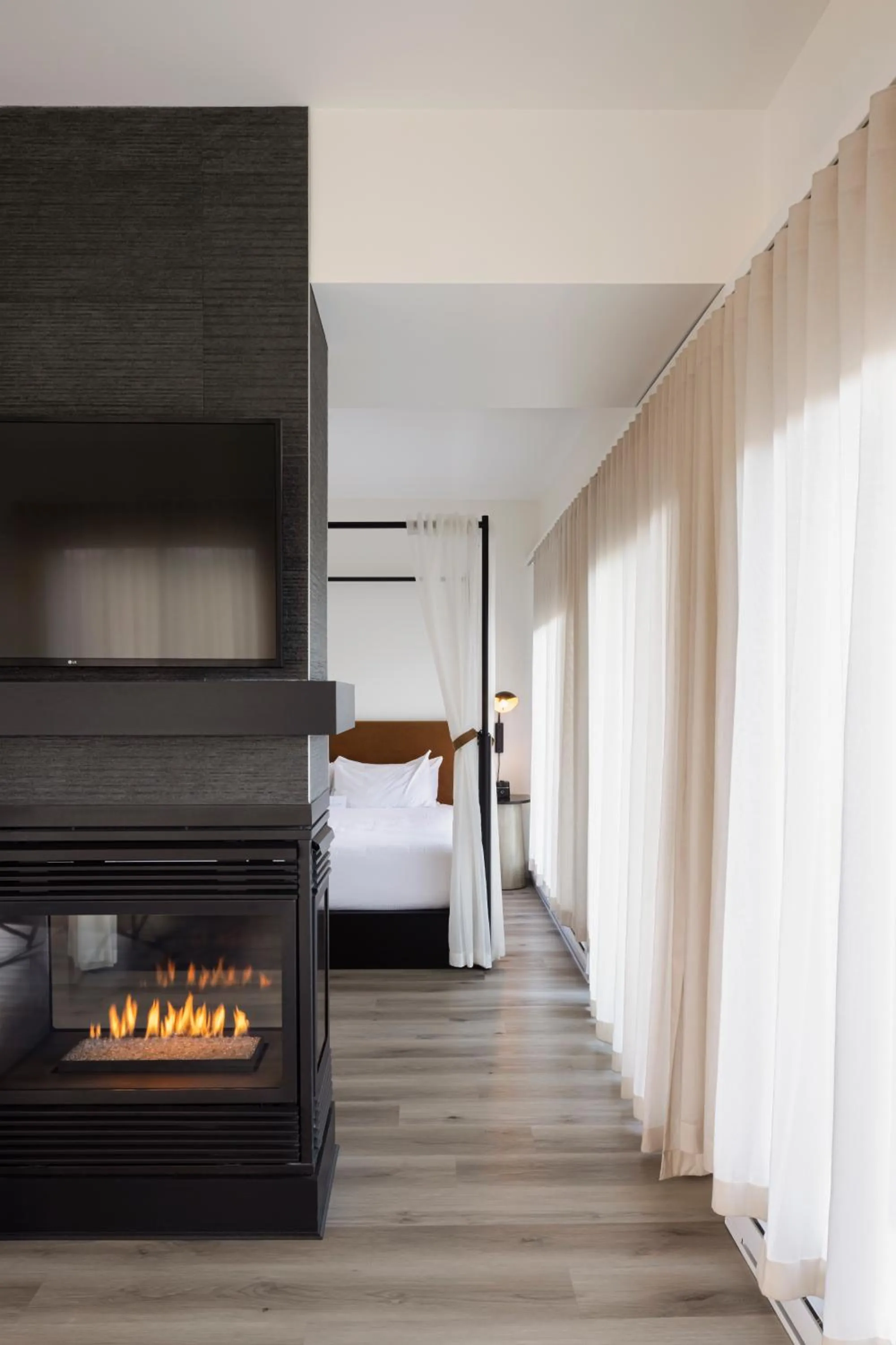 Bedroom, Bed in Estérel Resort