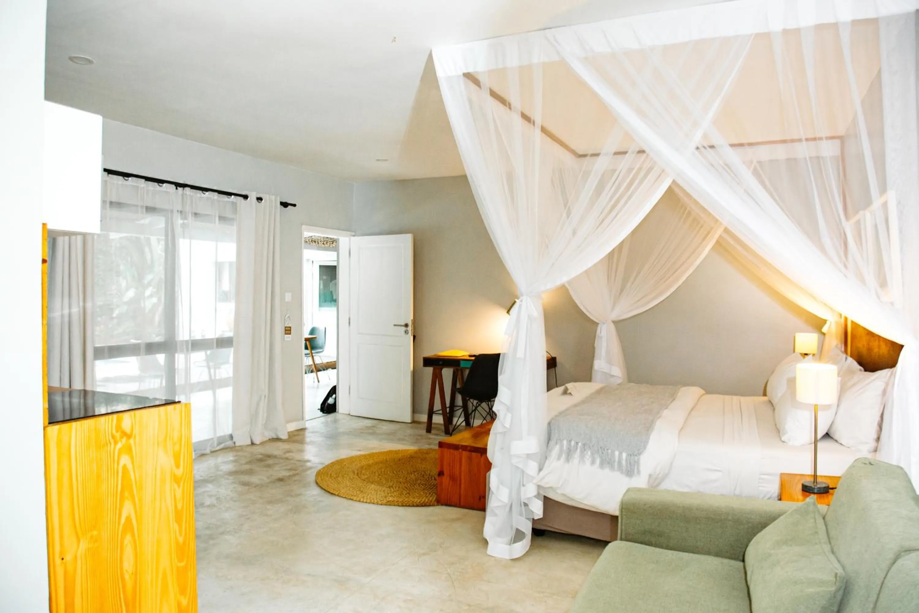 Studio with Pool View in Joli Guesthouse