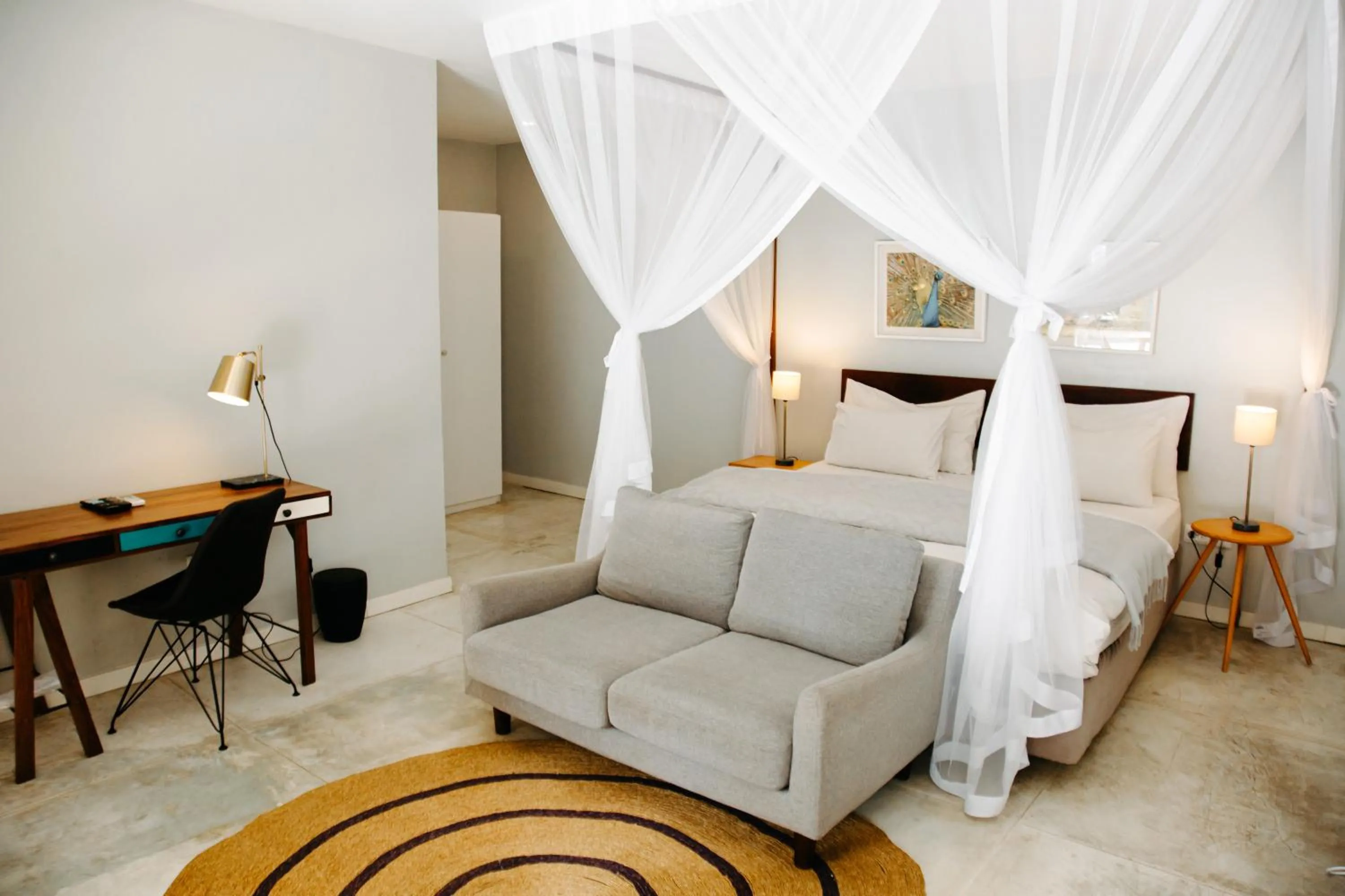 King Suite with Pool View in Joli Guesthouse