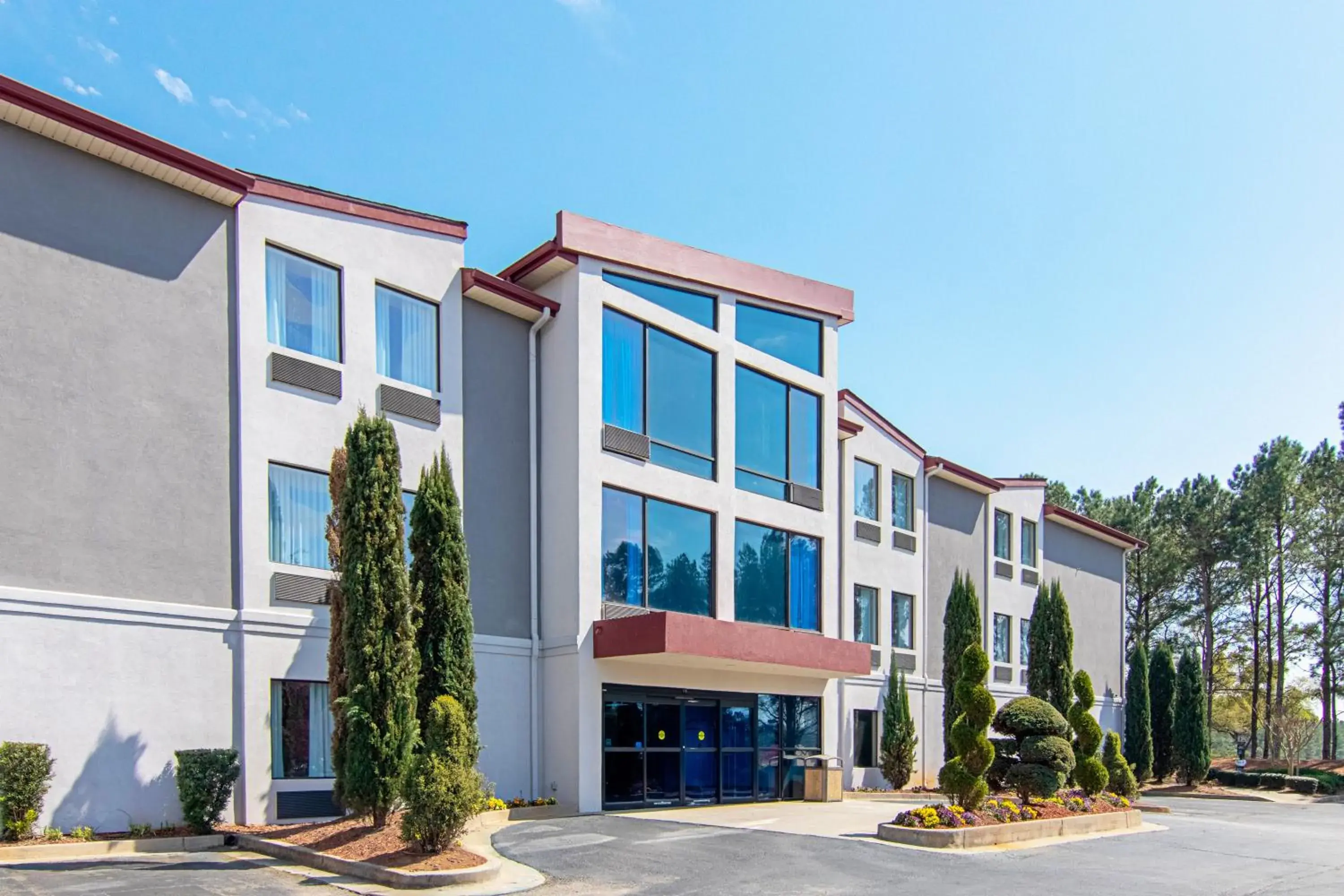 Property building in Red Roof Inn Locust Grove Property building in Red Roof Inn Locust Grove
