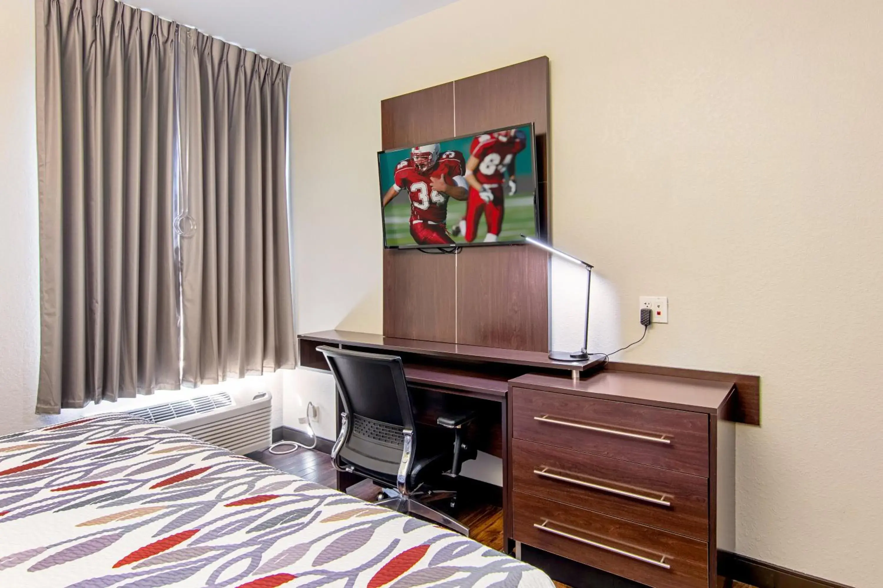 Photo of the whole room, Bed in Red Roof Inn Locust Grove Photo of the whole room, Bed in Red Roof Inn Locust Grove