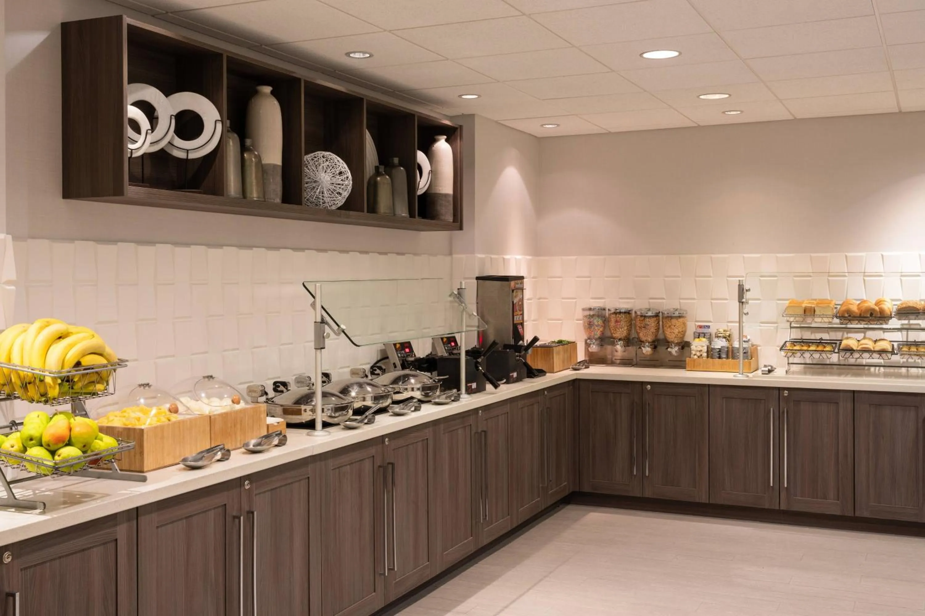 Breakfast in SpringHill Suites Miami Downtown/Medical Center