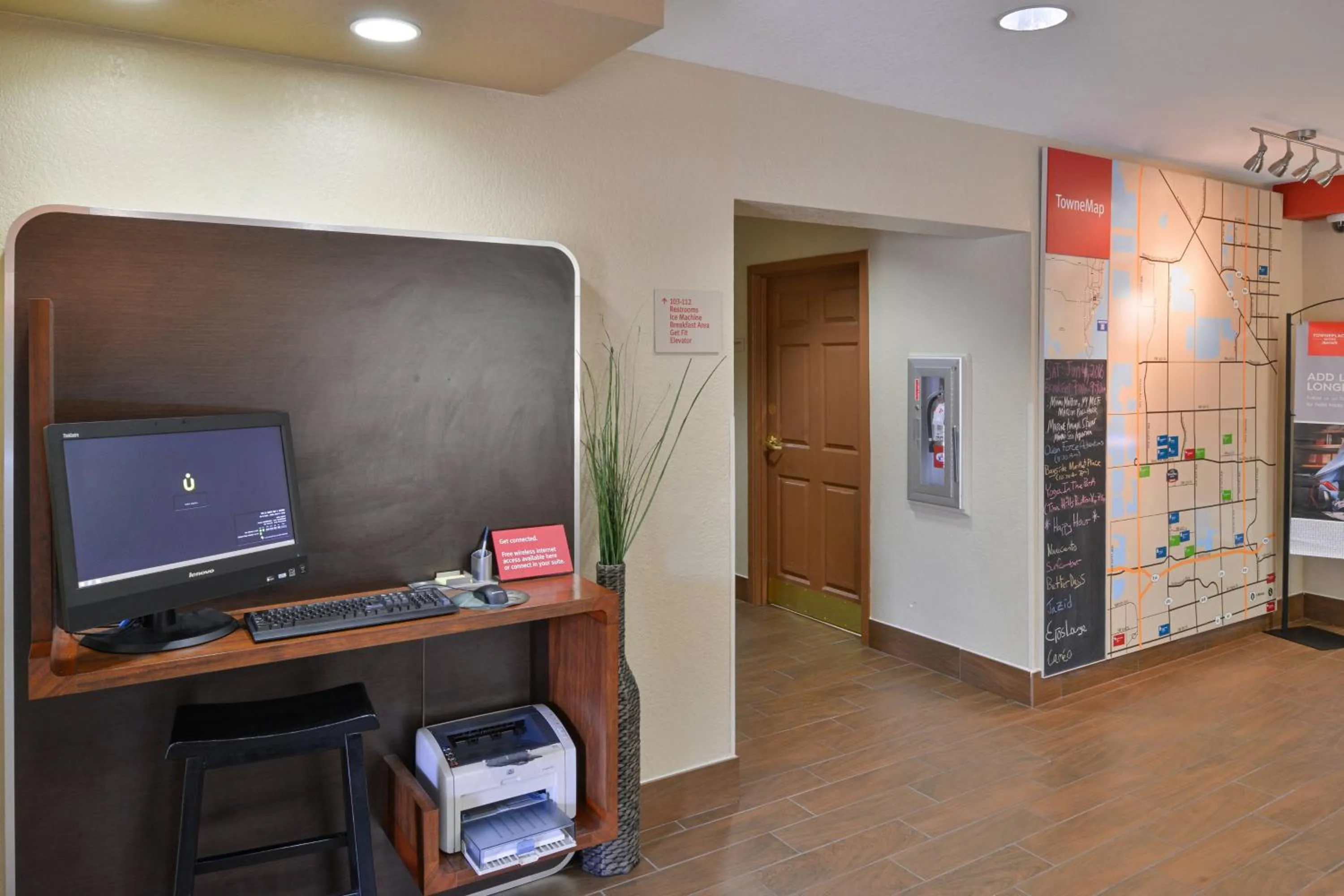 Business facilities in TownePlace Suites Miami West Doral Area