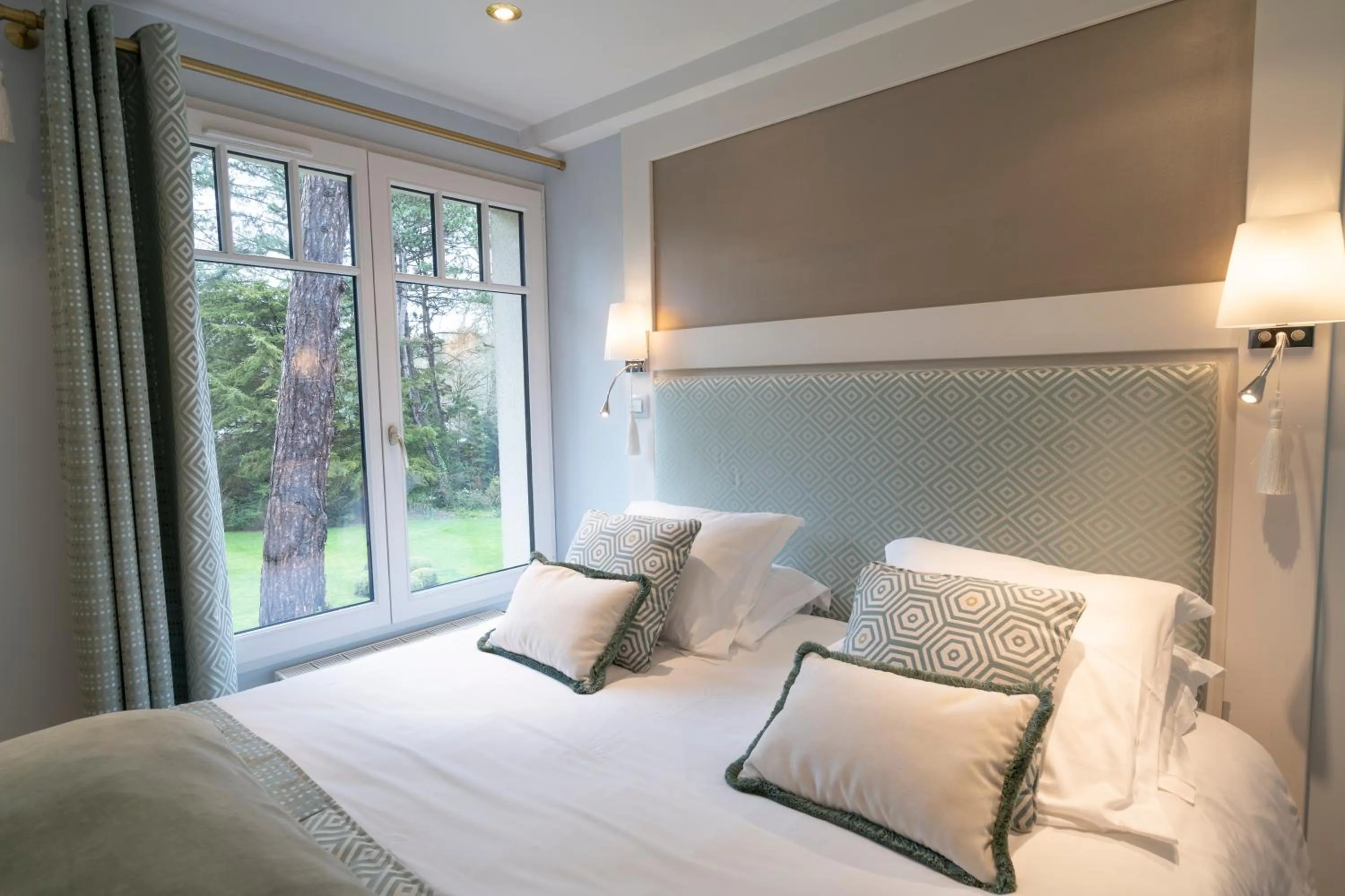 Bedroom, Bed in Demeure d'Hôtes Haec Otia