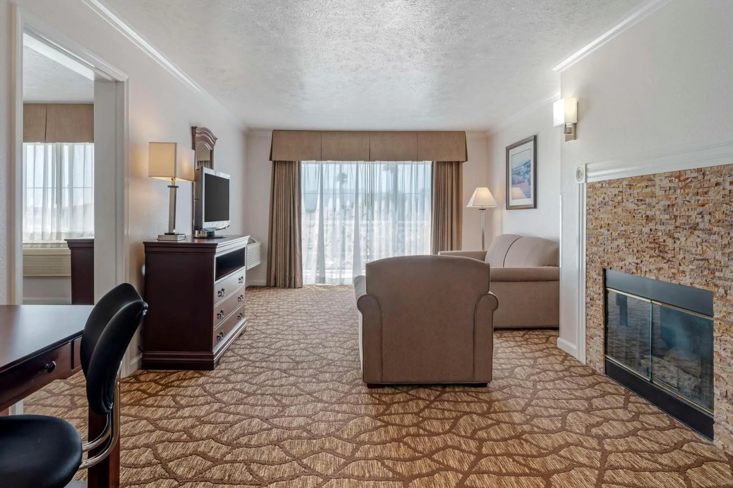 Bedroom in Best Western Salinas Monterey Bedroom in Best Western Salinas Monterey