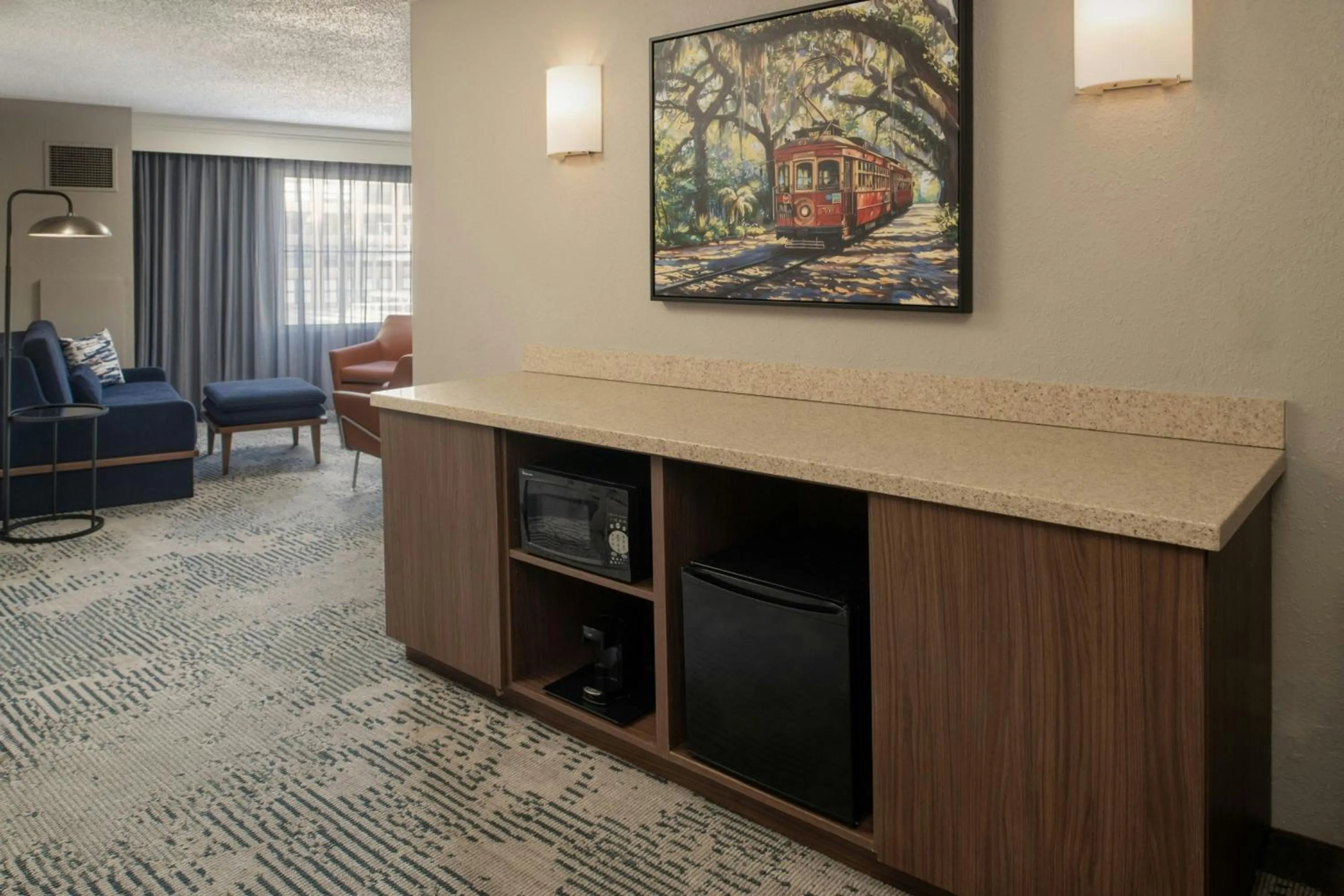 Photo of the whole room in Courtyard by Marriott New Orleans Warehouse Arts District