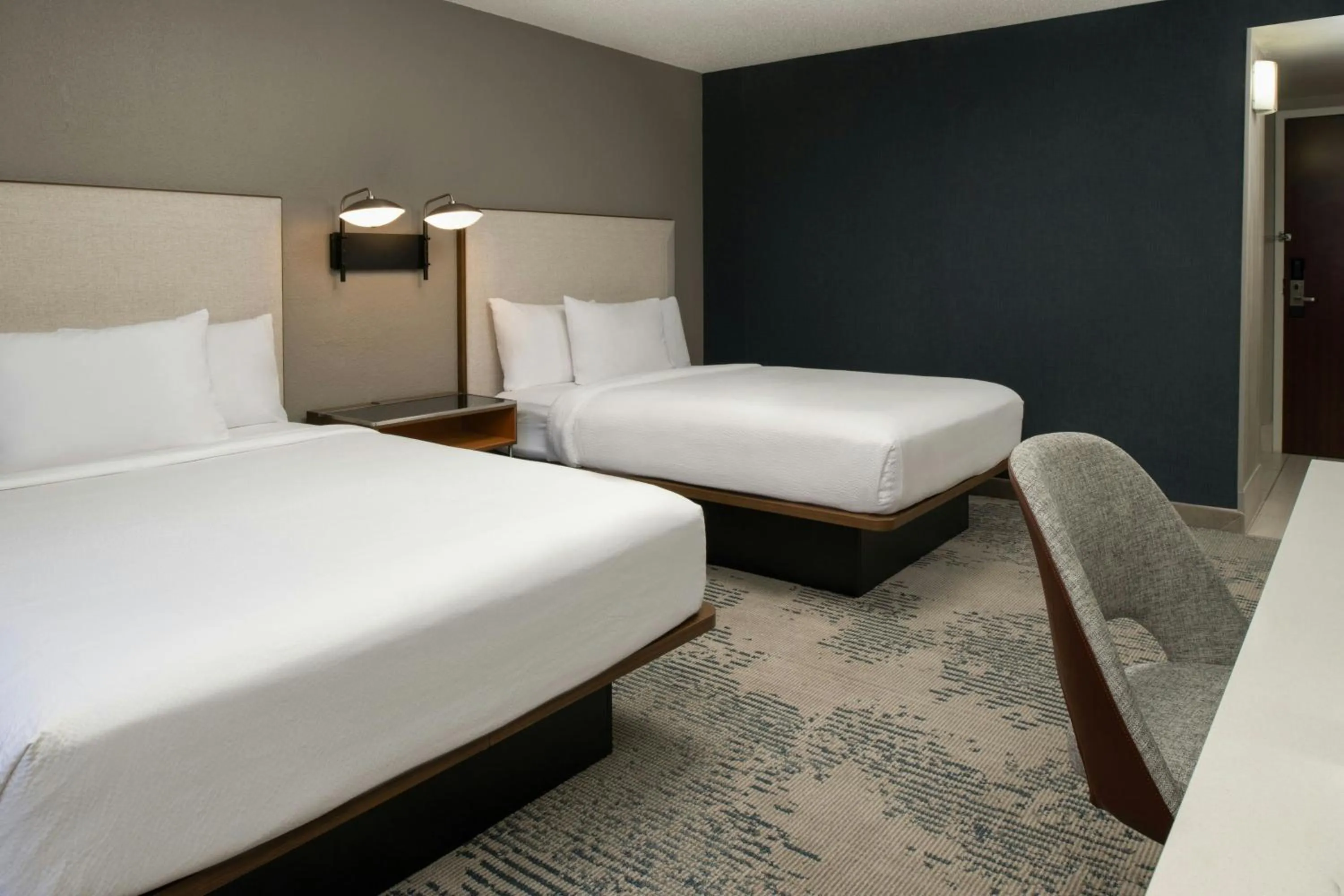 Photo of the whole room, Bed in Courtyard by Marriott New Orleans Warehouse Arts District