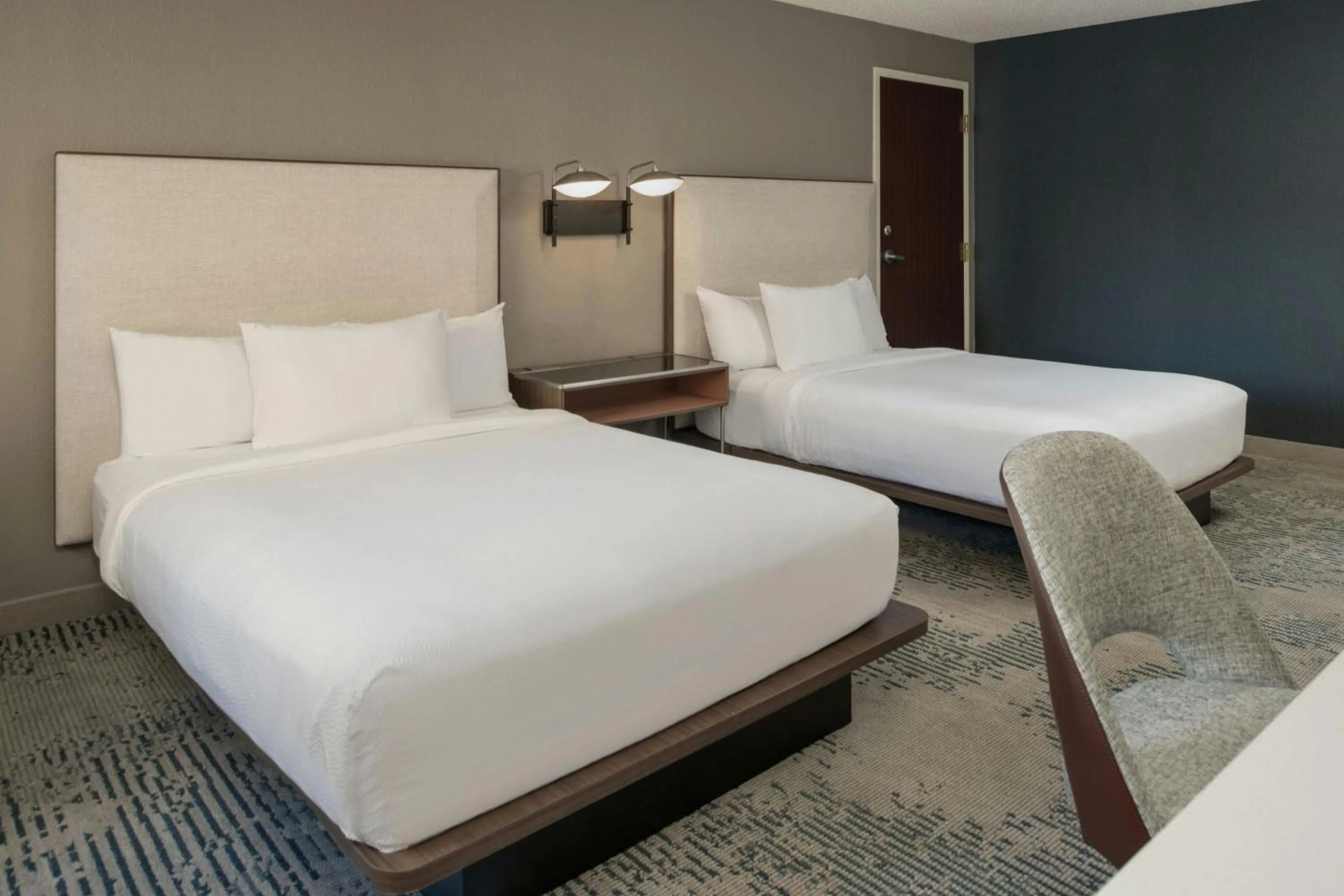 Photo of the whole room, Bed in Courtyard by Marriott New Orleans Warehouse Arts District