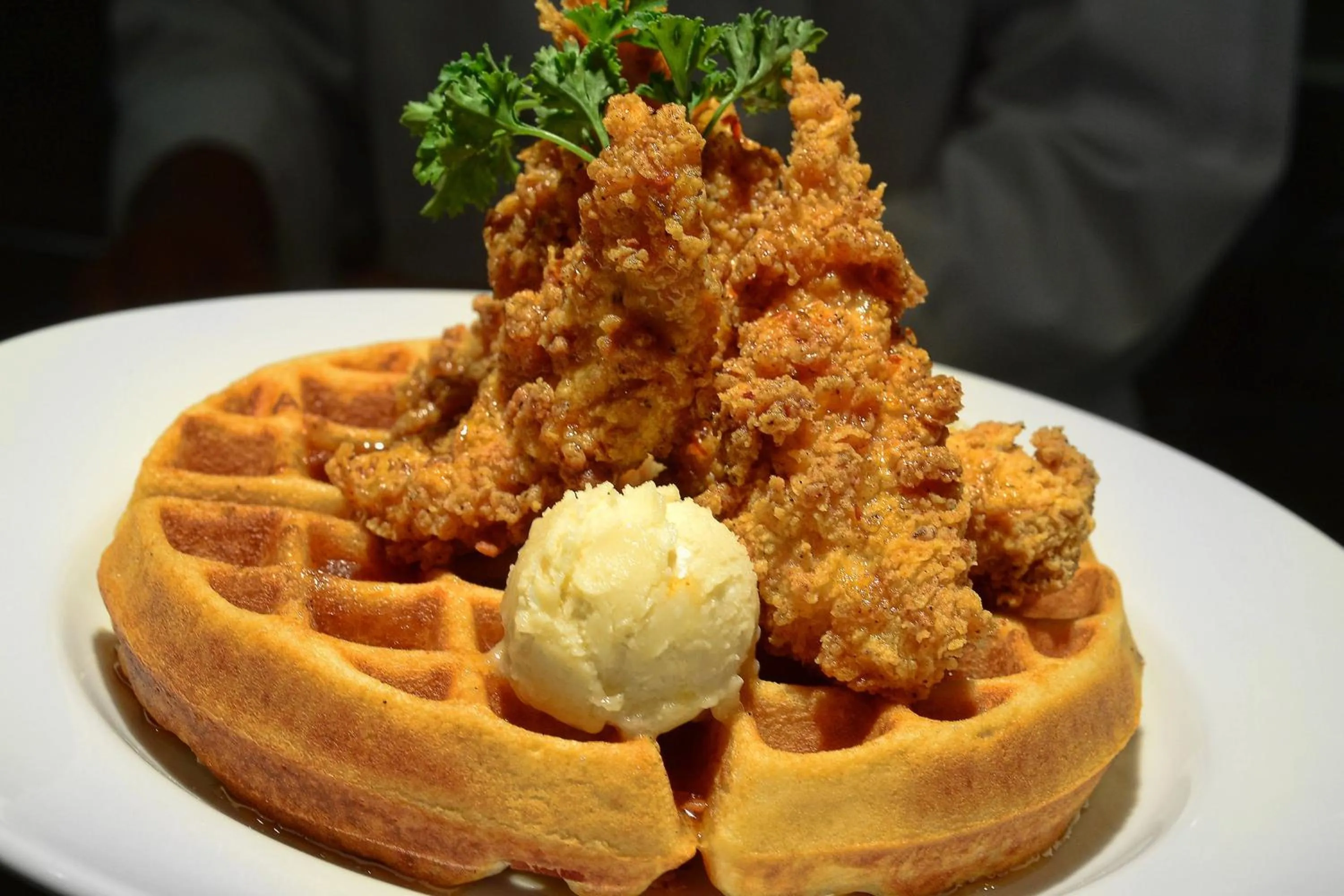Kitchen or kitchenette in Renaissance New Orleans Arts Warehouse District Hotel