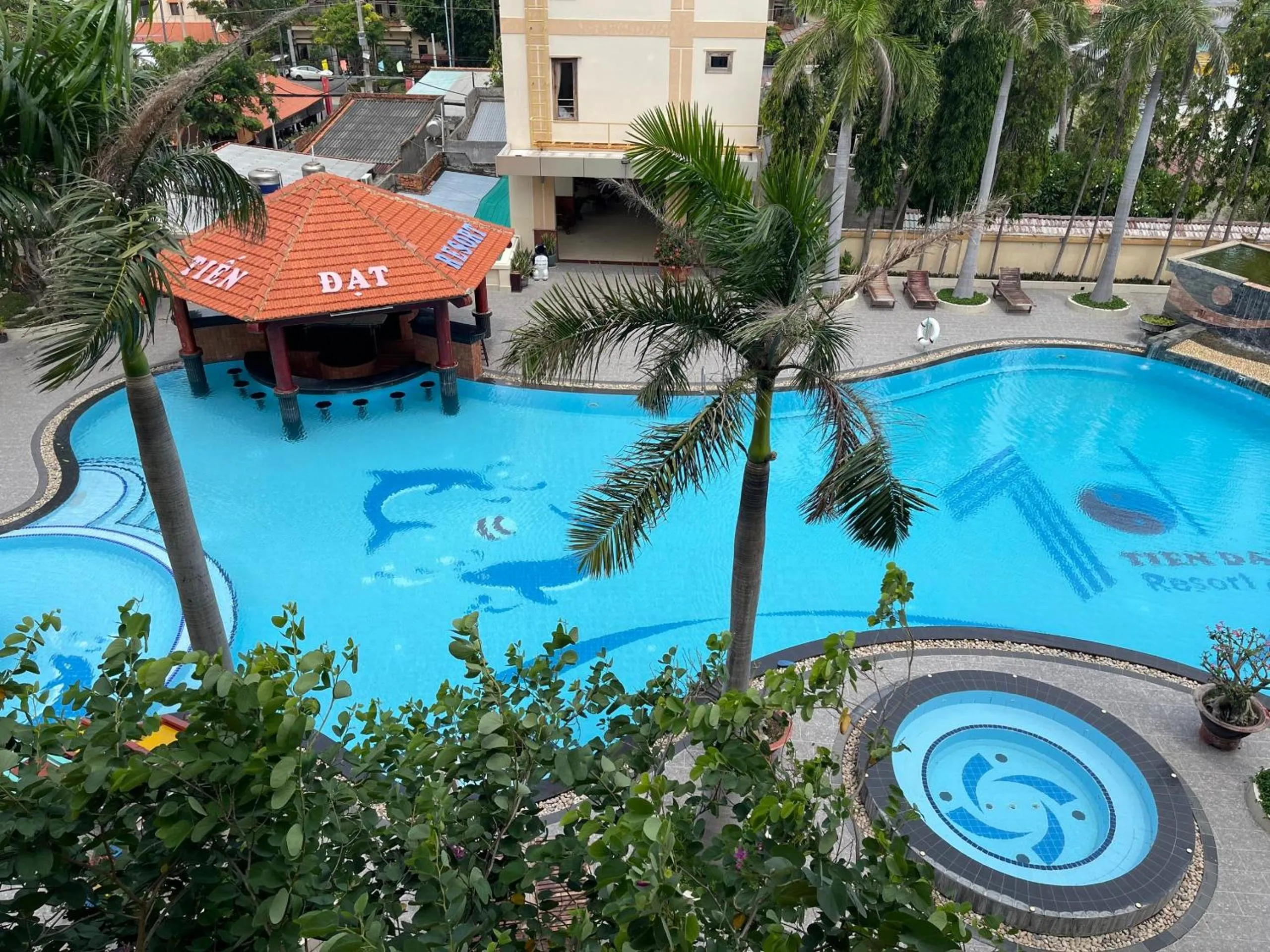 Swimming pool in TIEN DAT MUI NE Resort & Spa