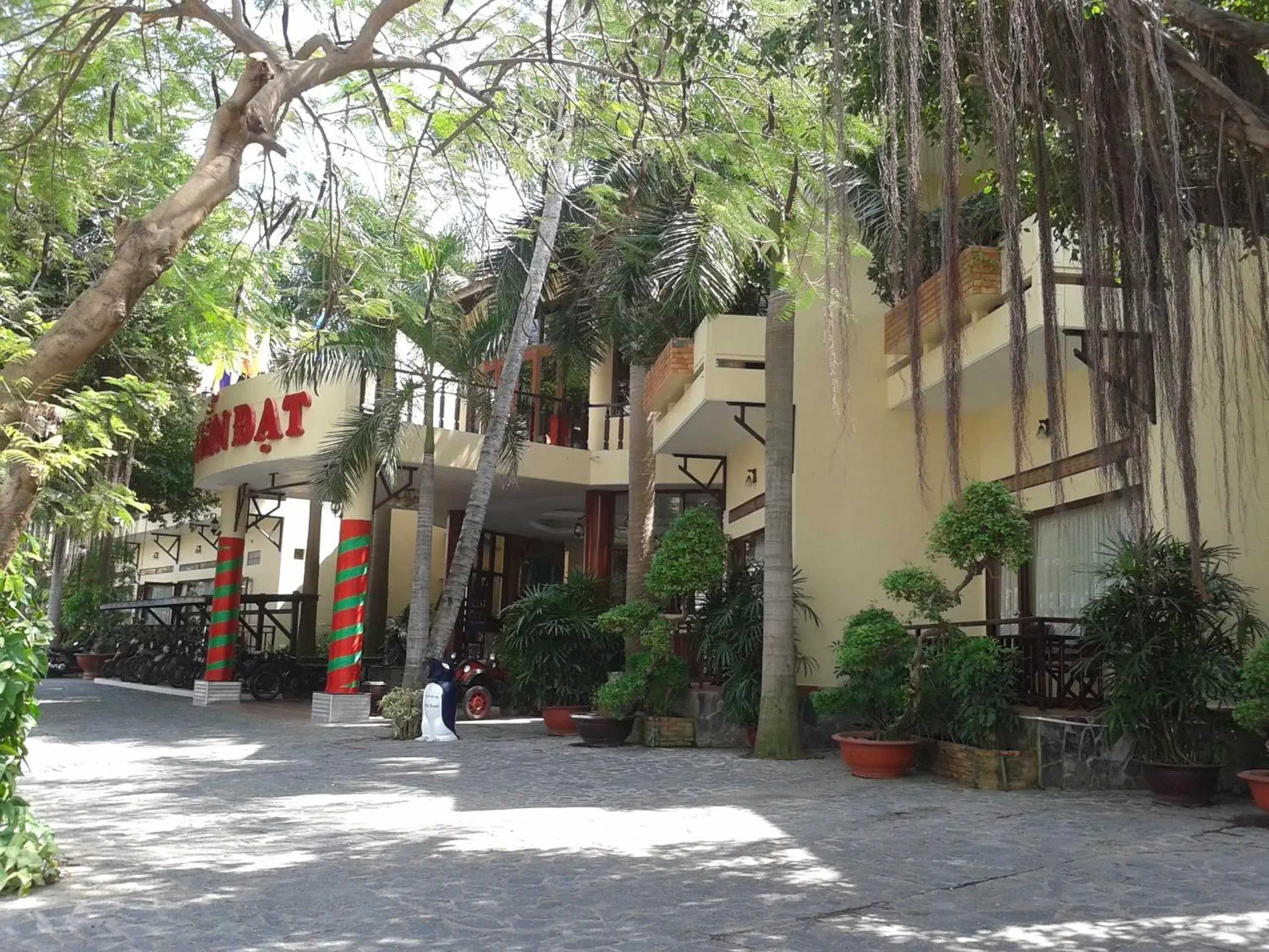 Deluxe Double or Twin Room in TIEN DAT MUI NE Resort & Spa Deluxe Double or Twin Room in TIEN DAT MUI NE Resort & Spa