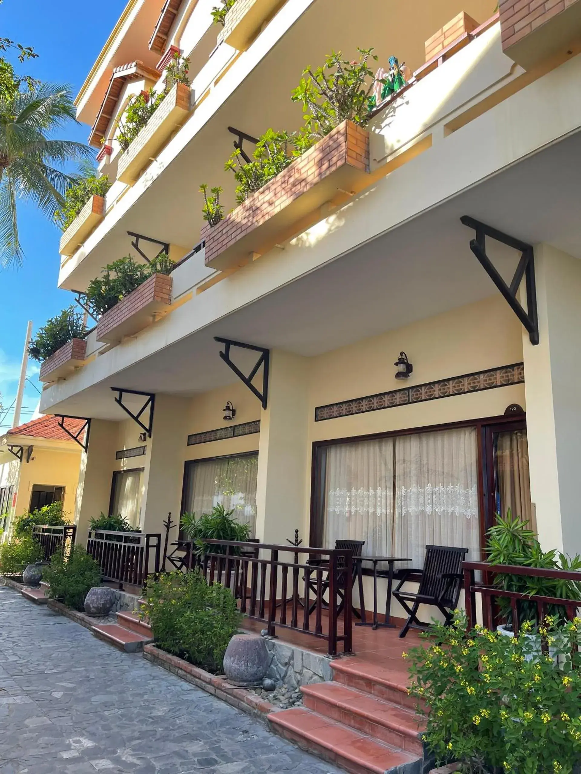 Deluxe Double or Twin Room in TIEN DAT MUI NE Resort & Spa Deluxe Double or Twin Room in TIEN DAT MUI NE Resort & Spa