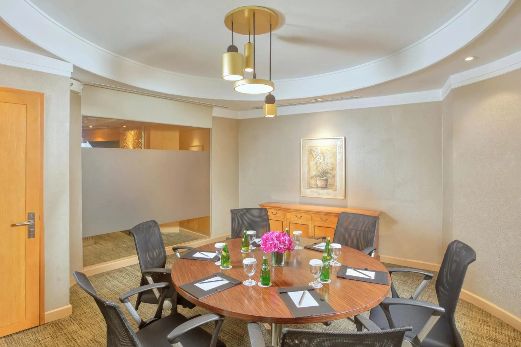 Business facilities in Eastwood Richmonde Hotel Quezon City