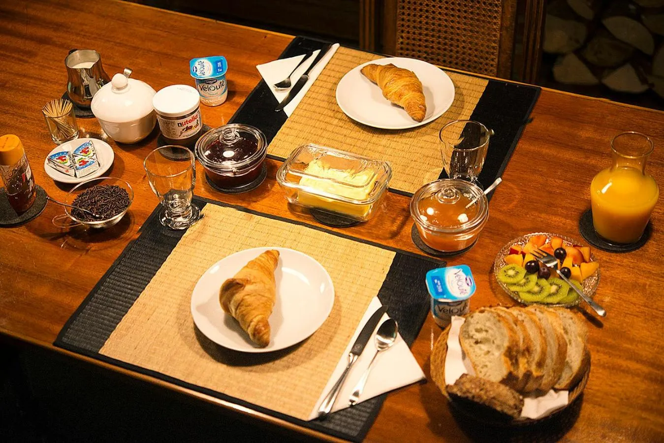 Breakfast in Pas de Deux