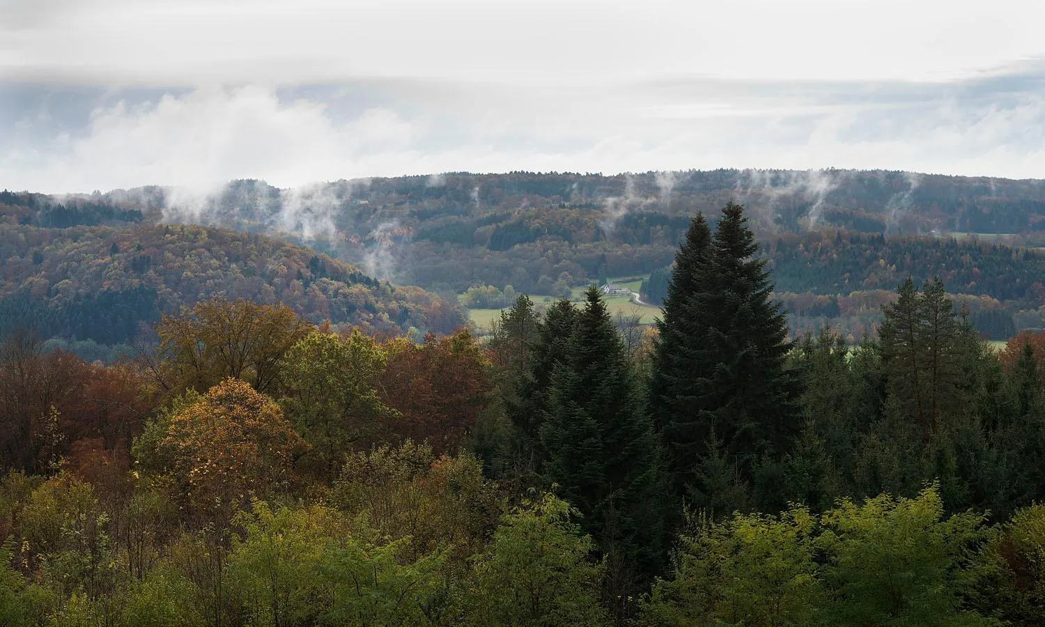 Hiking in Pas de Deux